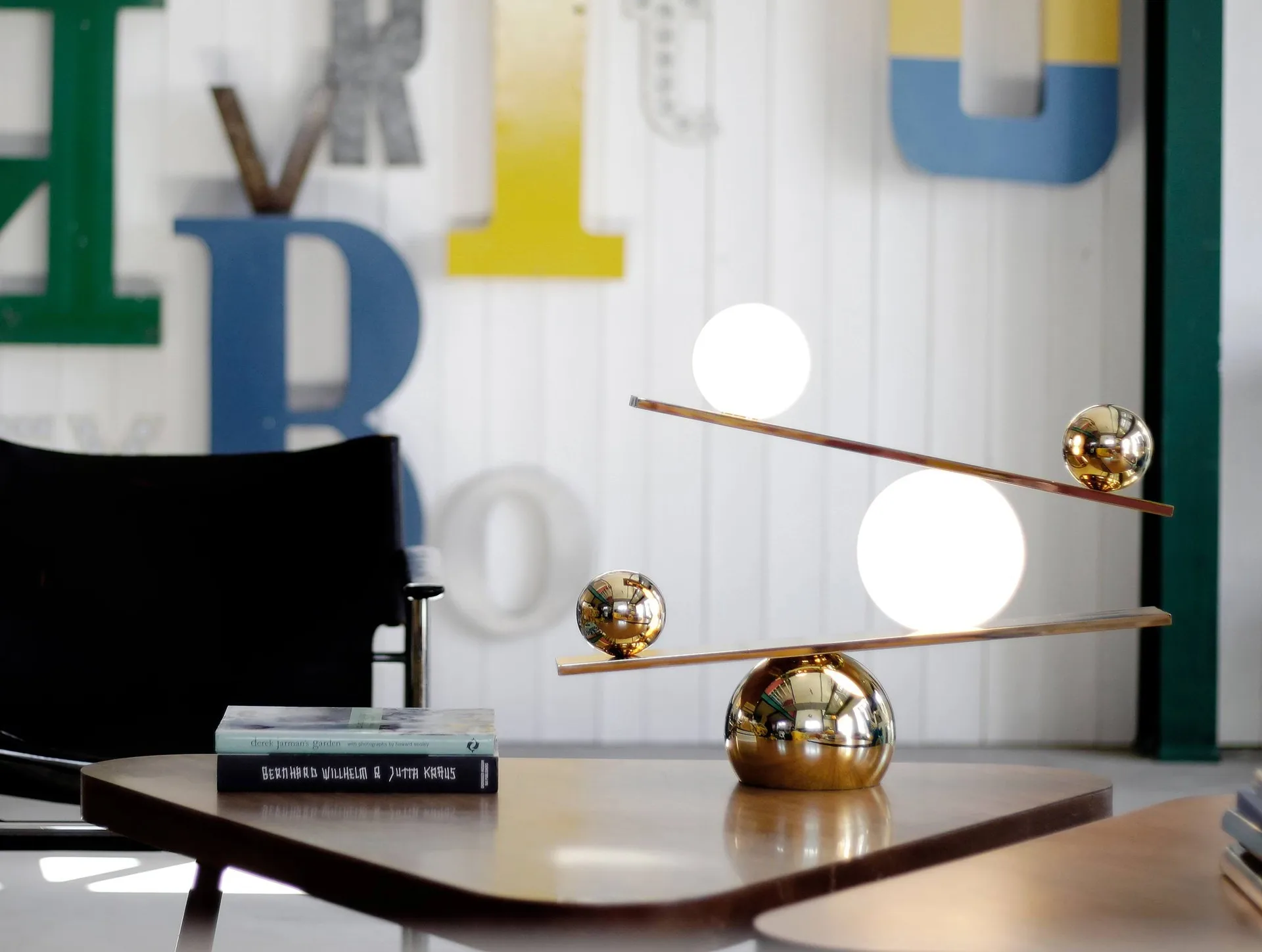 Lampa stołowa Balance, Brass, v2 Oblure