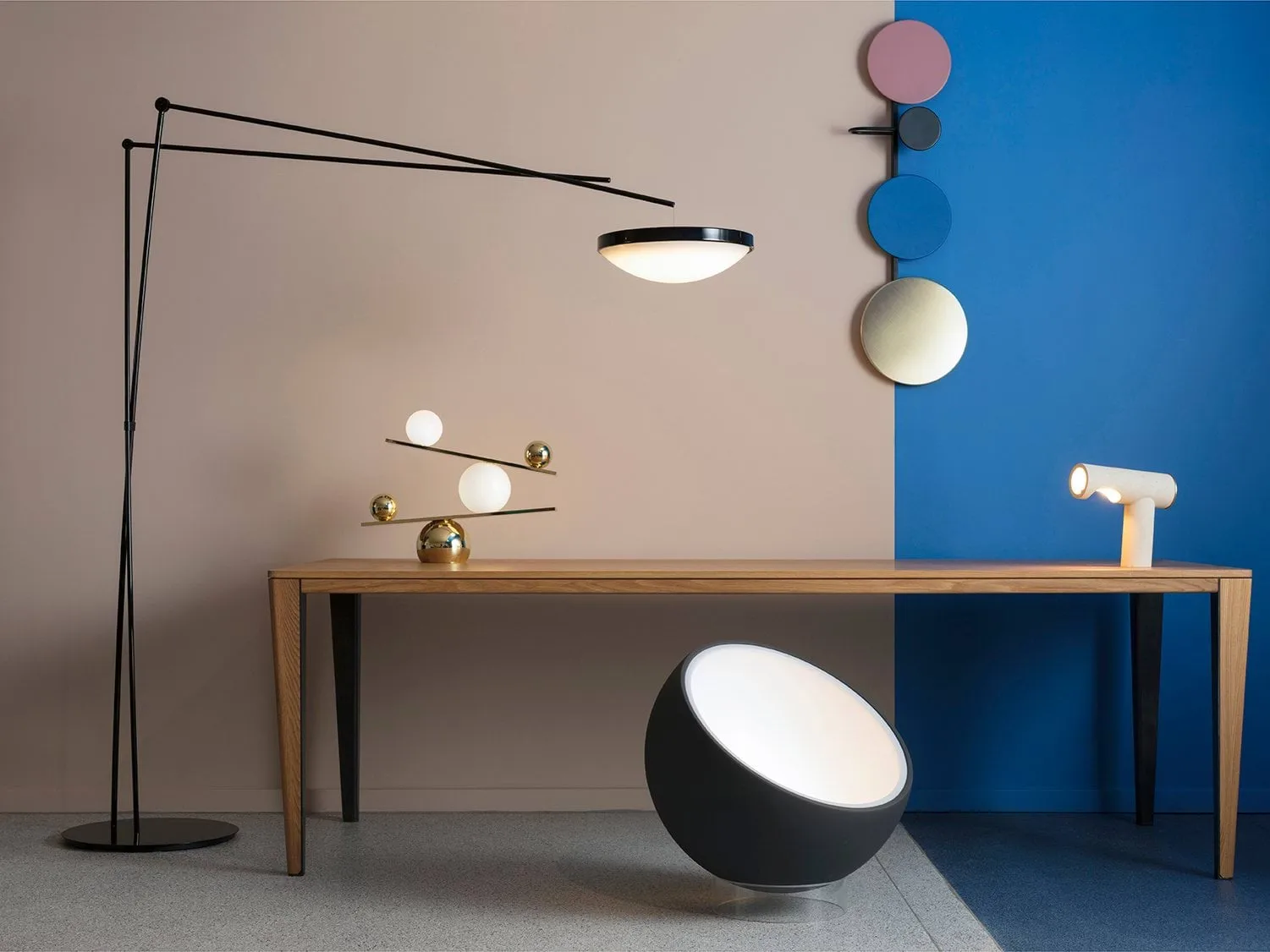 Lampa stołowa Balance, Brass, v2 Oblure