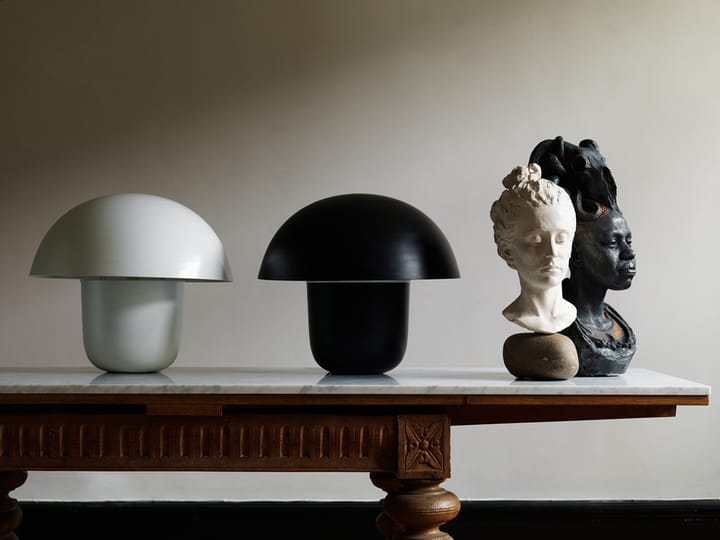 Carl-Johan lampa stołowa Ø40 cm, Czarny Olsson & Jensen