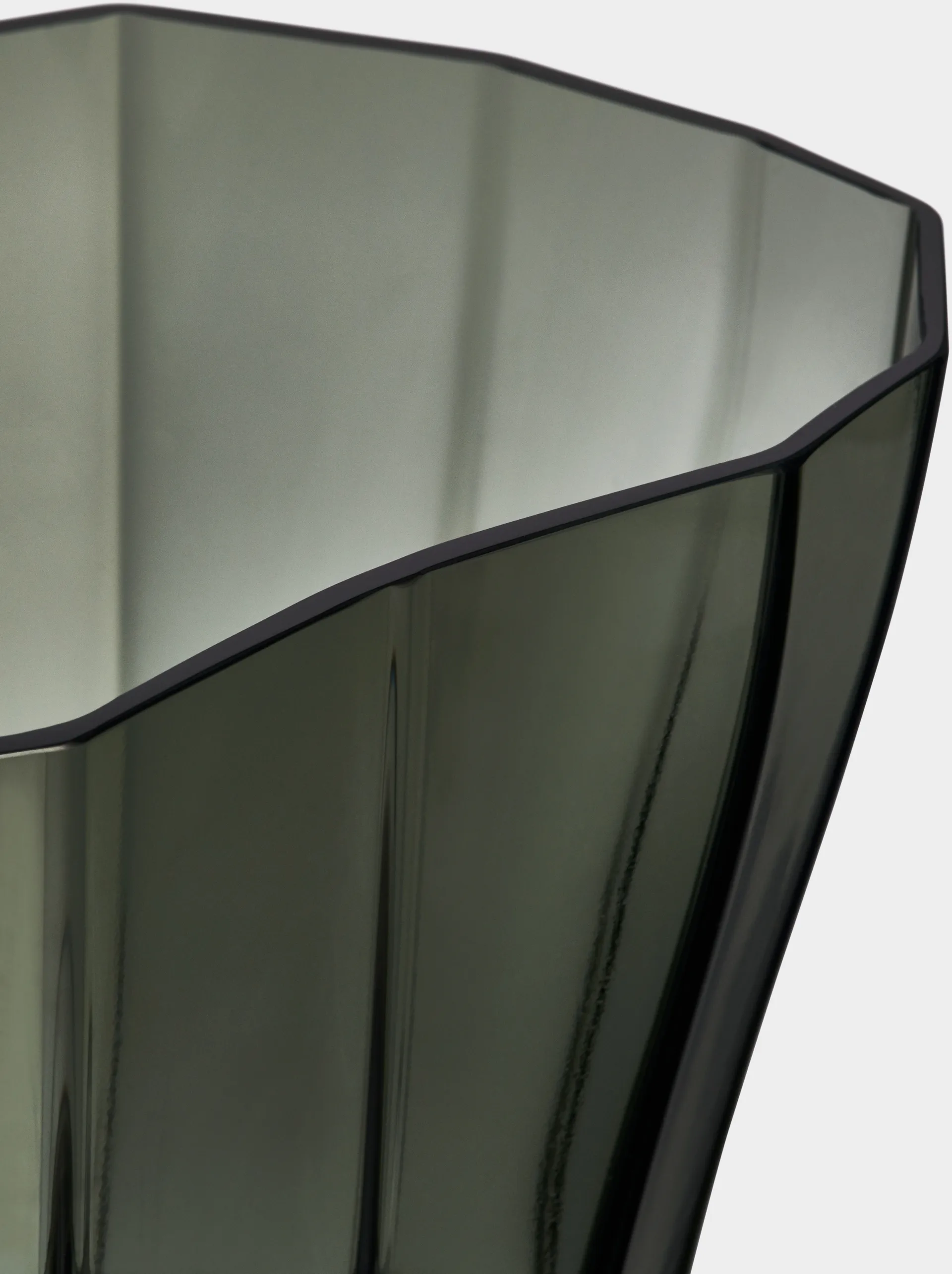 Reed wazon 17,5 cm, Zieleń mchu Orrefors