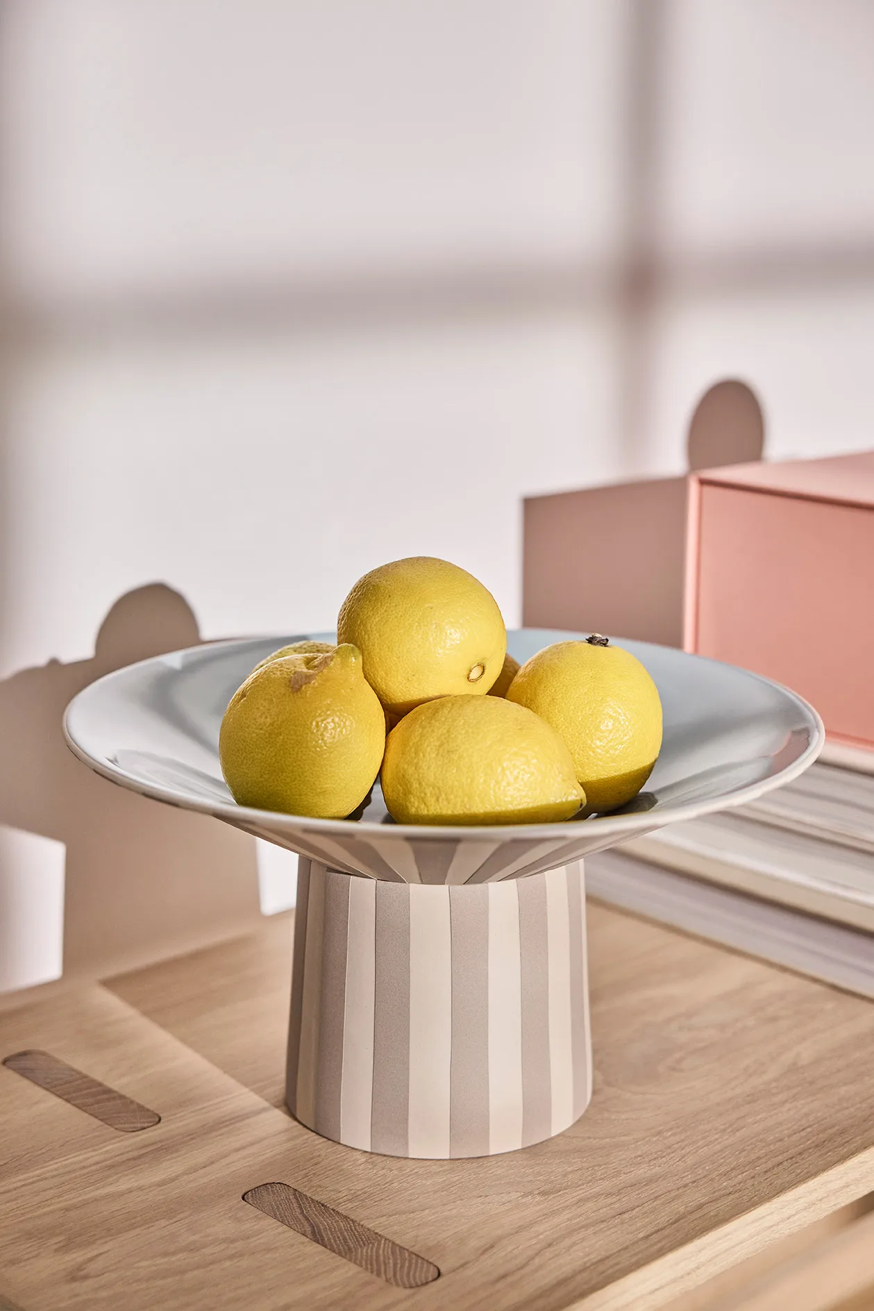 Dekoracja na stół Toppu wysoka Ø30x17 cm, Clay-Ice blue OYOY