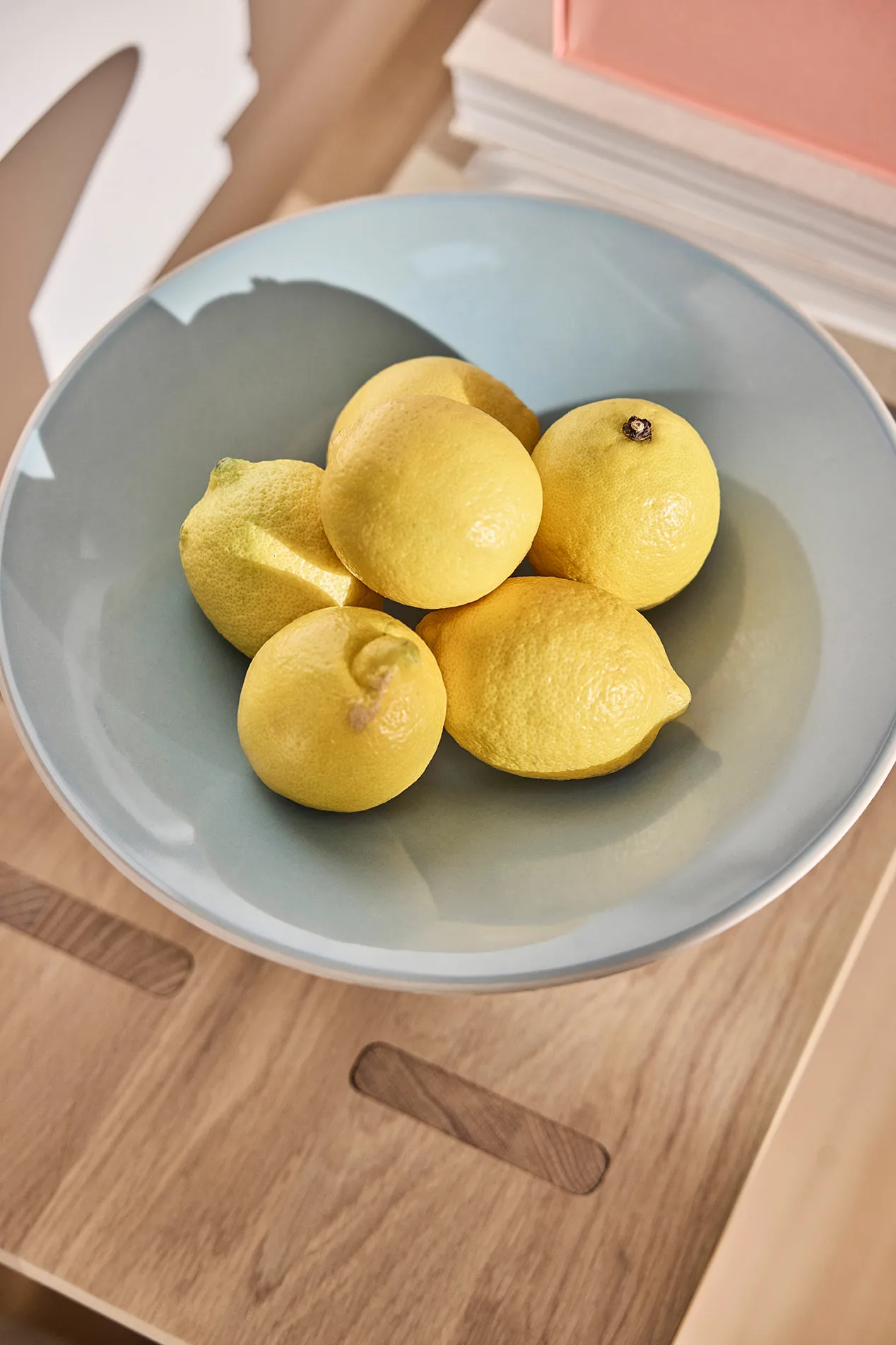 Dekoracja na stół Toppu wysoka Ø30x17 cm, Clay-Ice blue OYOY