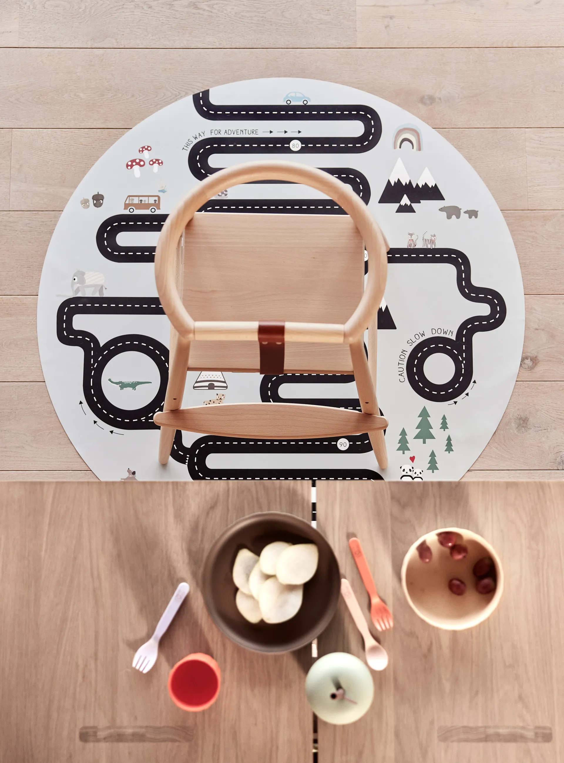 Dywan dla dzieci Adventure 112x112 cm, Multi OYOY