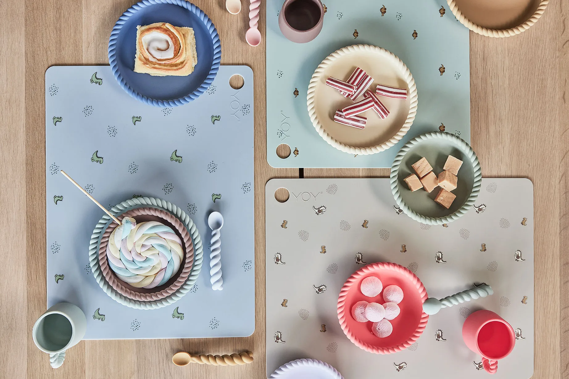 Podkładka na stół Dina Dino 34x45 cm, Gliniany OYOY