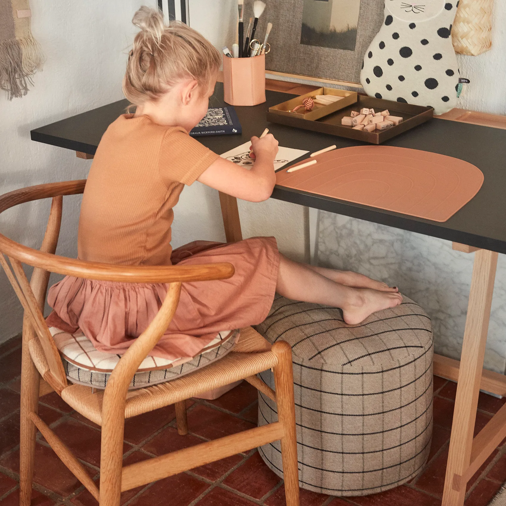 Pufa Grid Ø40 cm, Clay OYOY