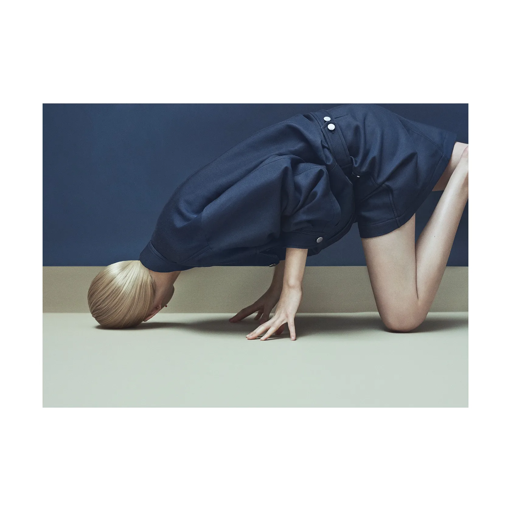 Plakat In Deep Blue, 50x70 cm Paper Collective