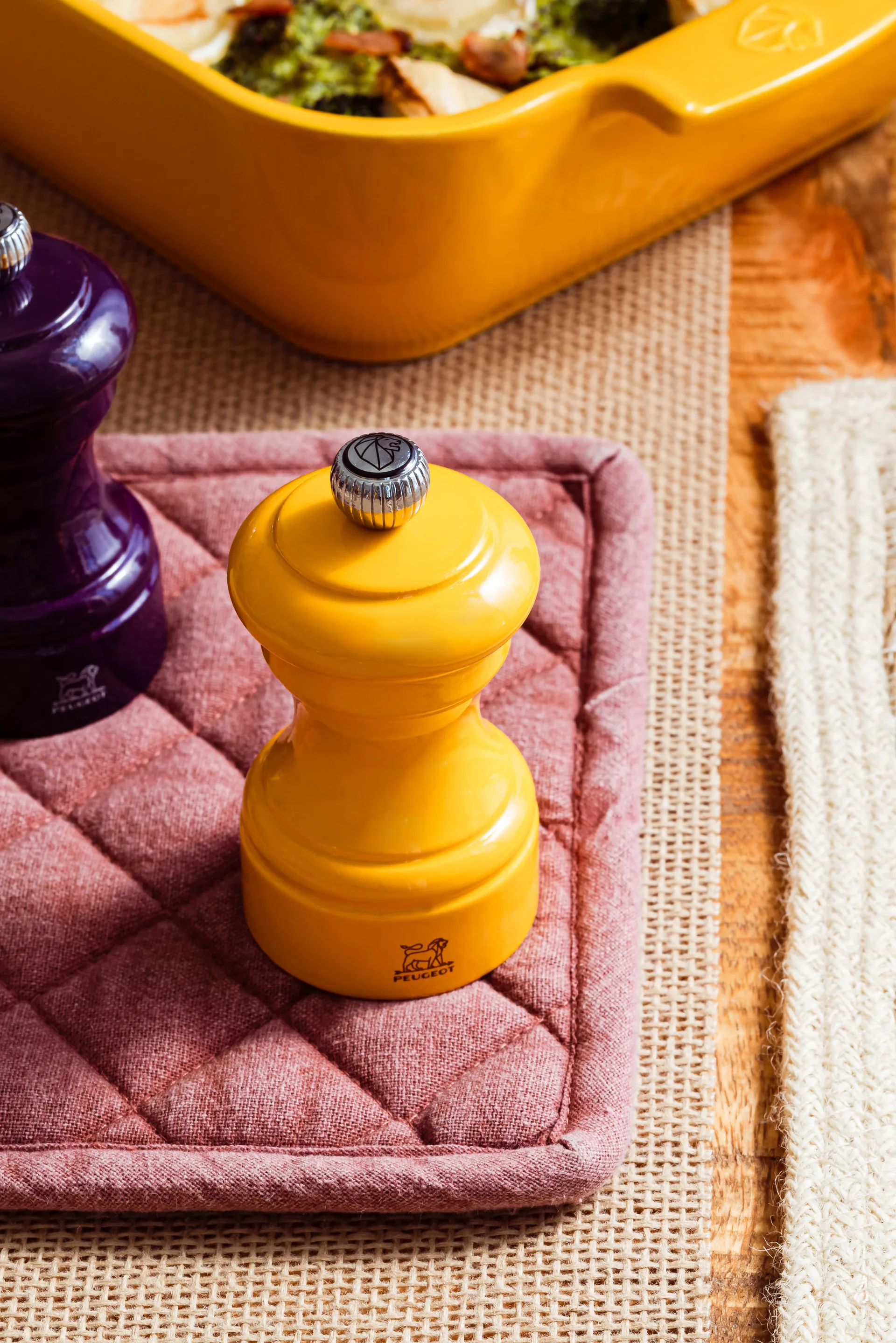 Młynek do pieprzu Bistrorama 10 cm, Saffron Peugeot