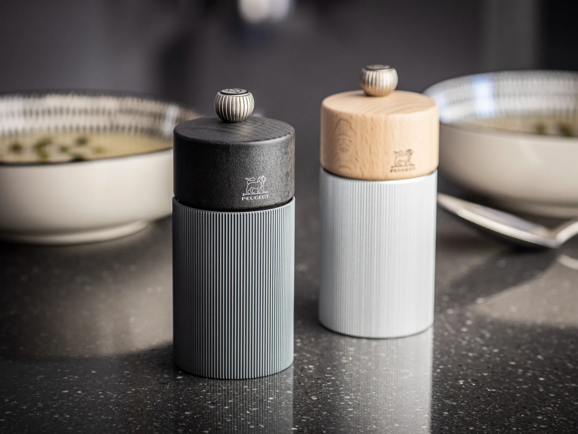 Młynek do pieprzu Line Natural 12 cm, Wood-aluminium Peugeot