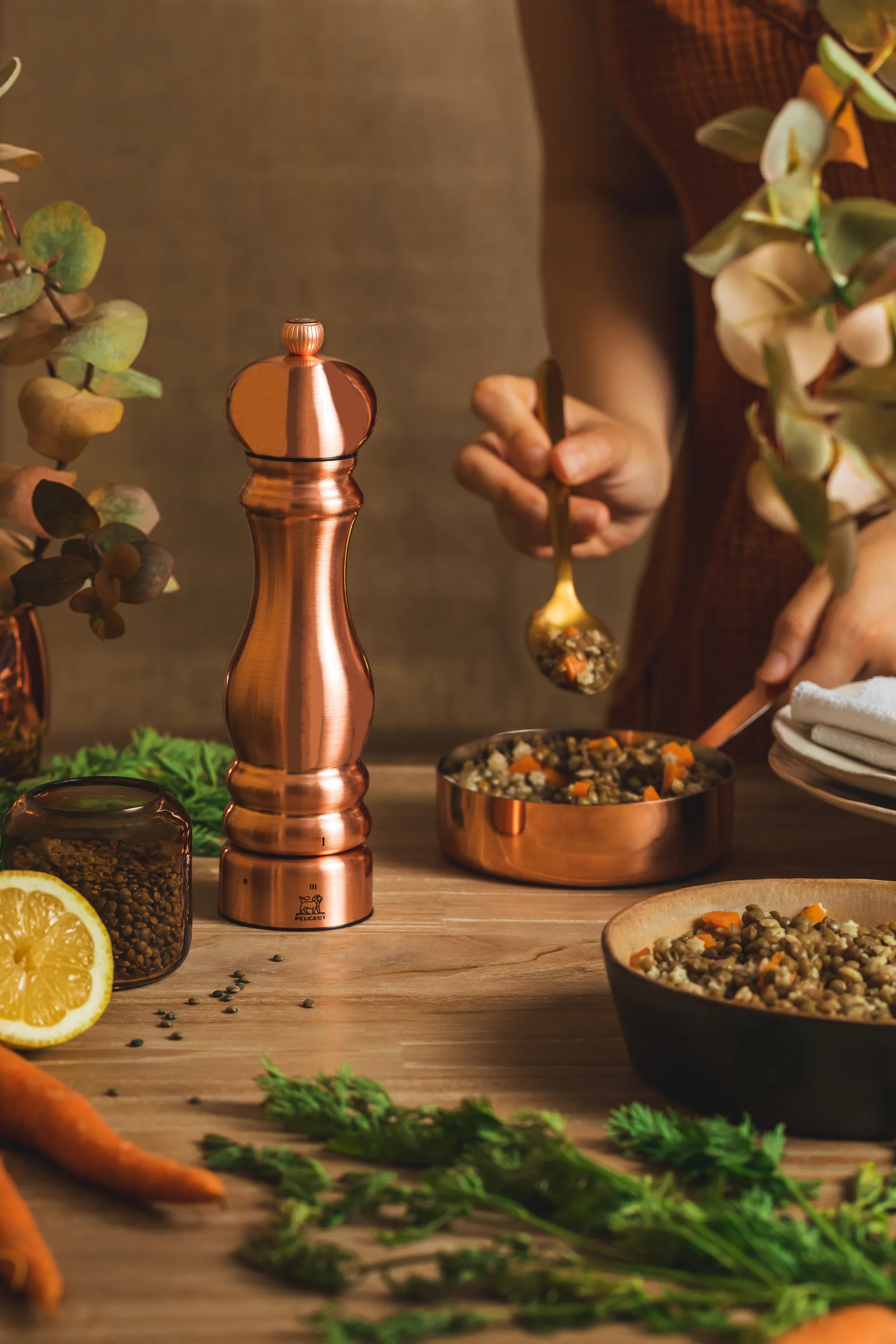 Młynek do soli Paris Chef 22 cm, Copper electroplating Peugeot