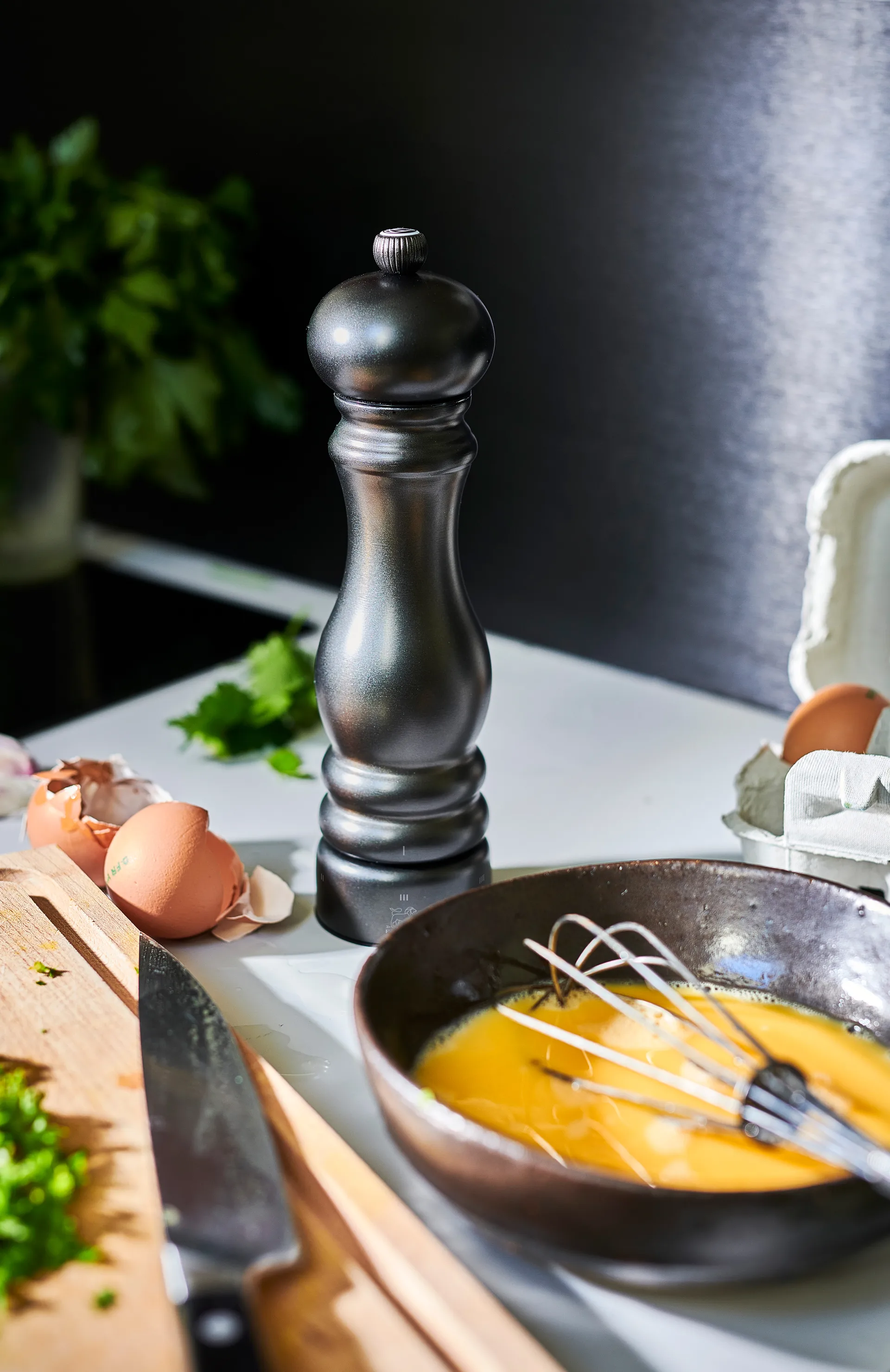 Młynek do soli Paris Chef u'Select Z 22 cm, Carbon Peugeot