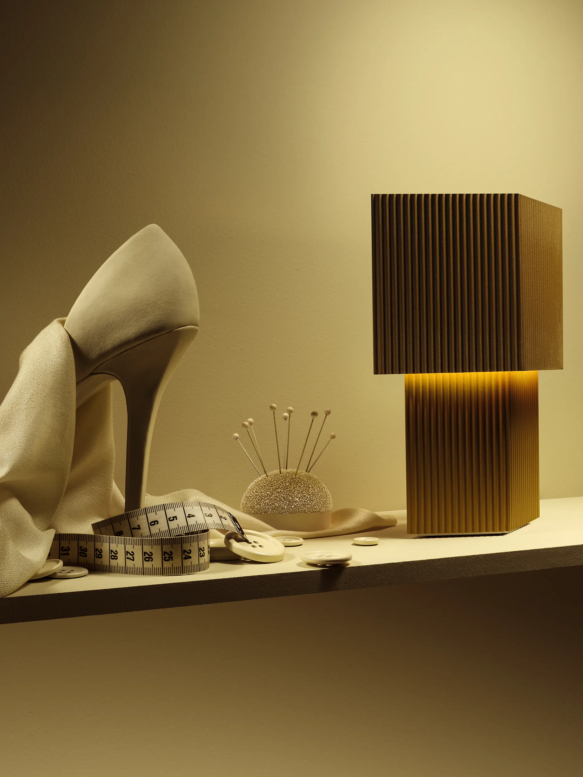 Bezprzewodowa lampa stołowa Romb Mini 19 cm, Cumin Pholc