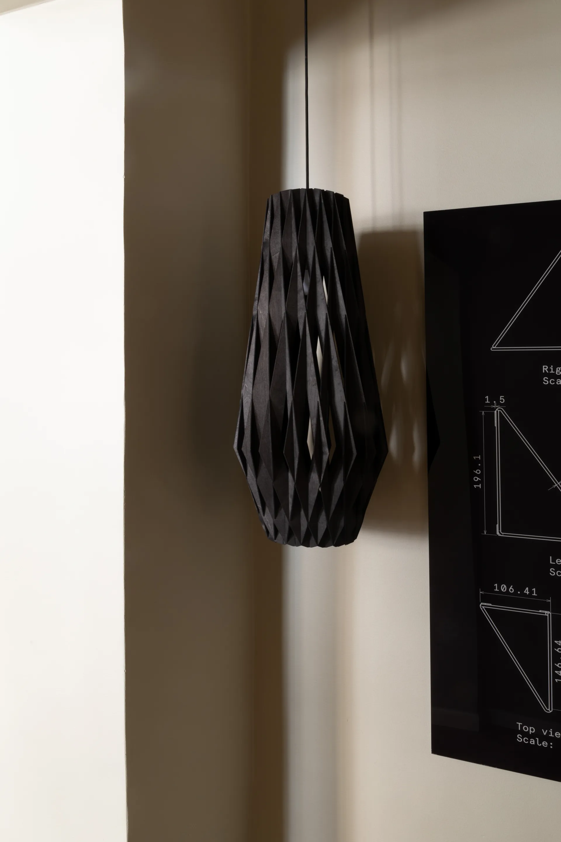 Lampa wisząca Pilke Signature 30/70 cm, Czarny Pilke