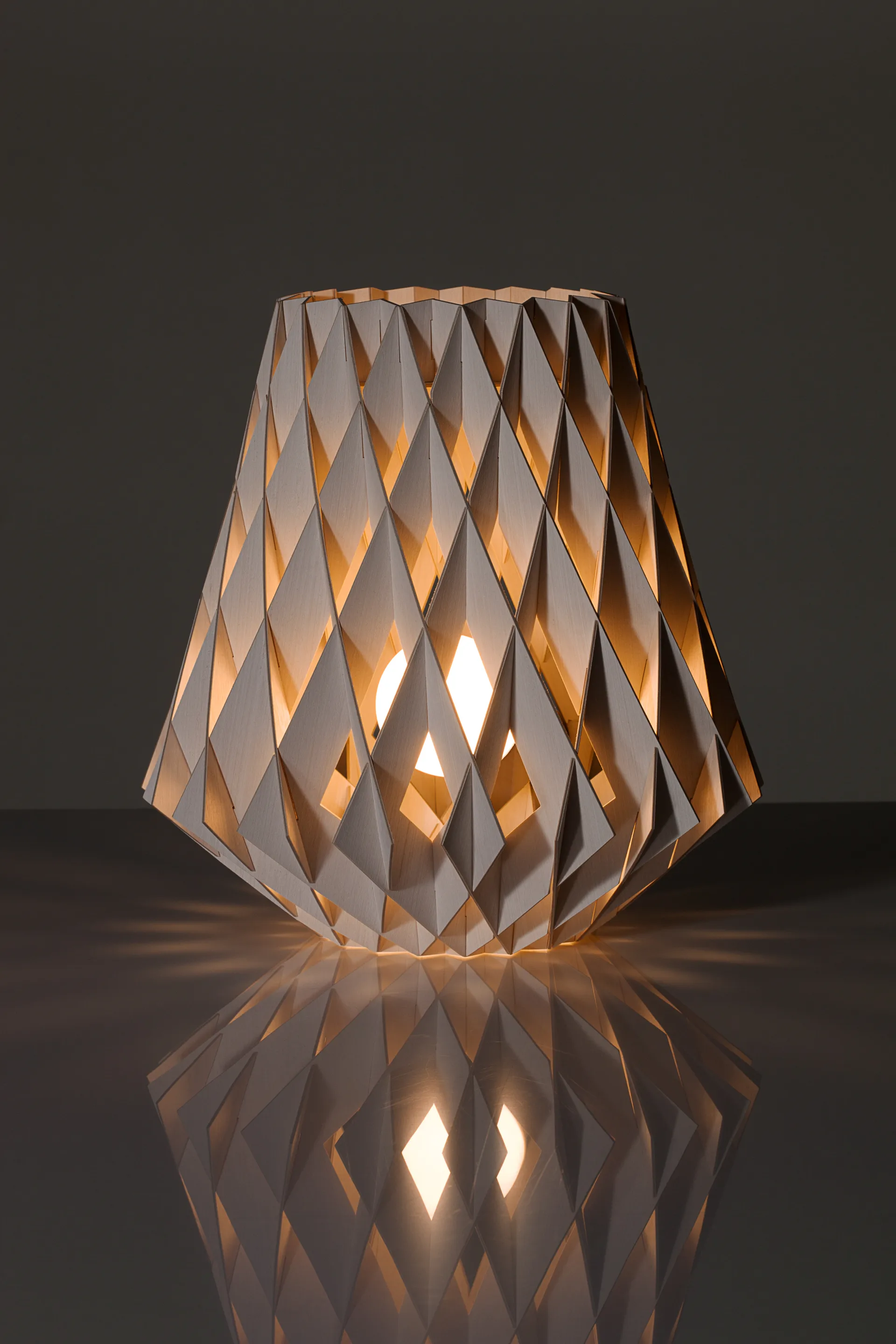 Pilke Signature lampa stołowa Ø28 cm, Biały Pilke