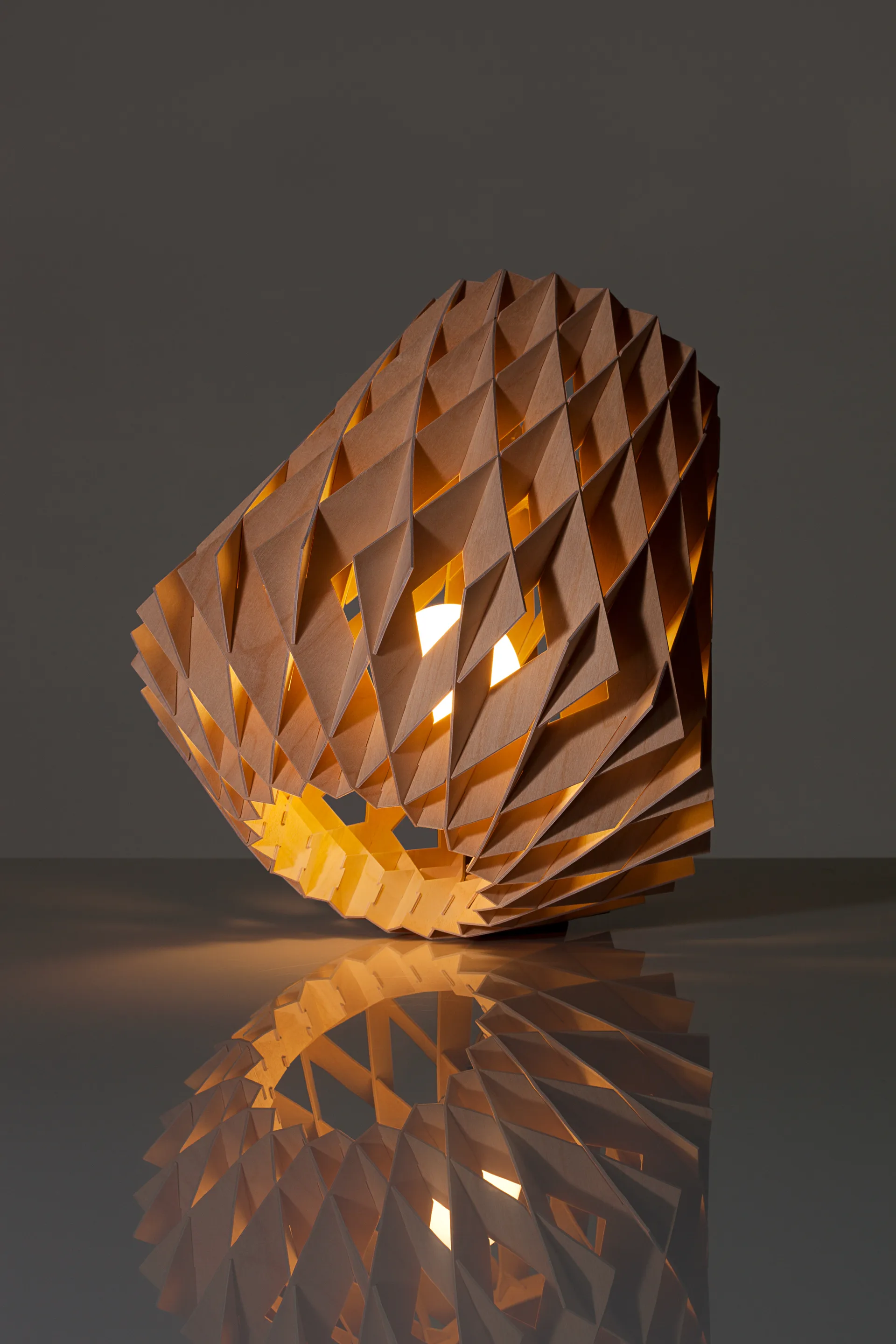 Pilke Signature lampa stołowa Ø28 cm, Brzoza Pilke