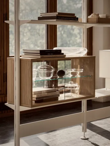 Witryna Pira - Dąb wybielany – szkło przejrzyste, 70x31 cm, 4 drzwi - Pira