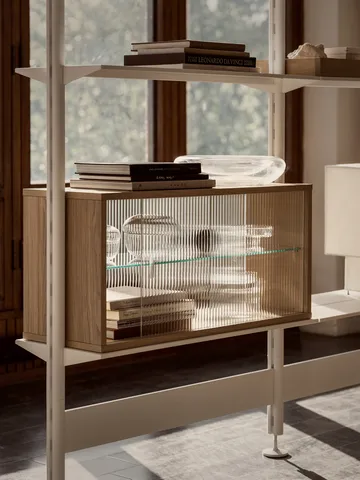 Witryna Pira - Dąb wybielany – szkło ryflowane, 90x31 cm, 4 drzwi - Pira