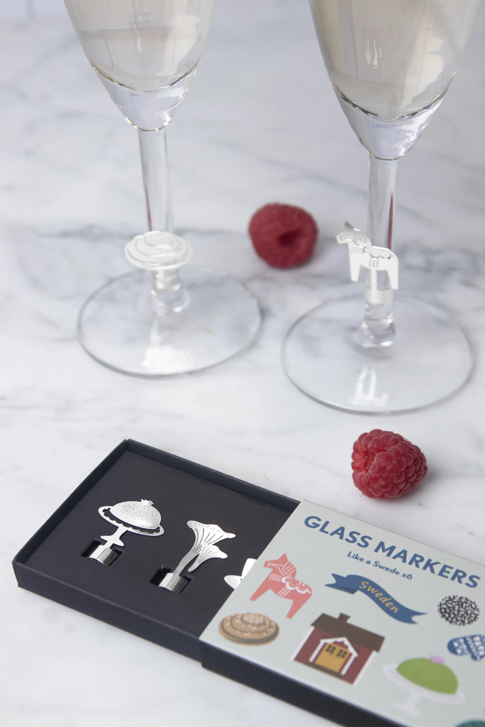 Like a Swede - znaczniki do szkła, 6 szt, Srebrny metal Pluto Design