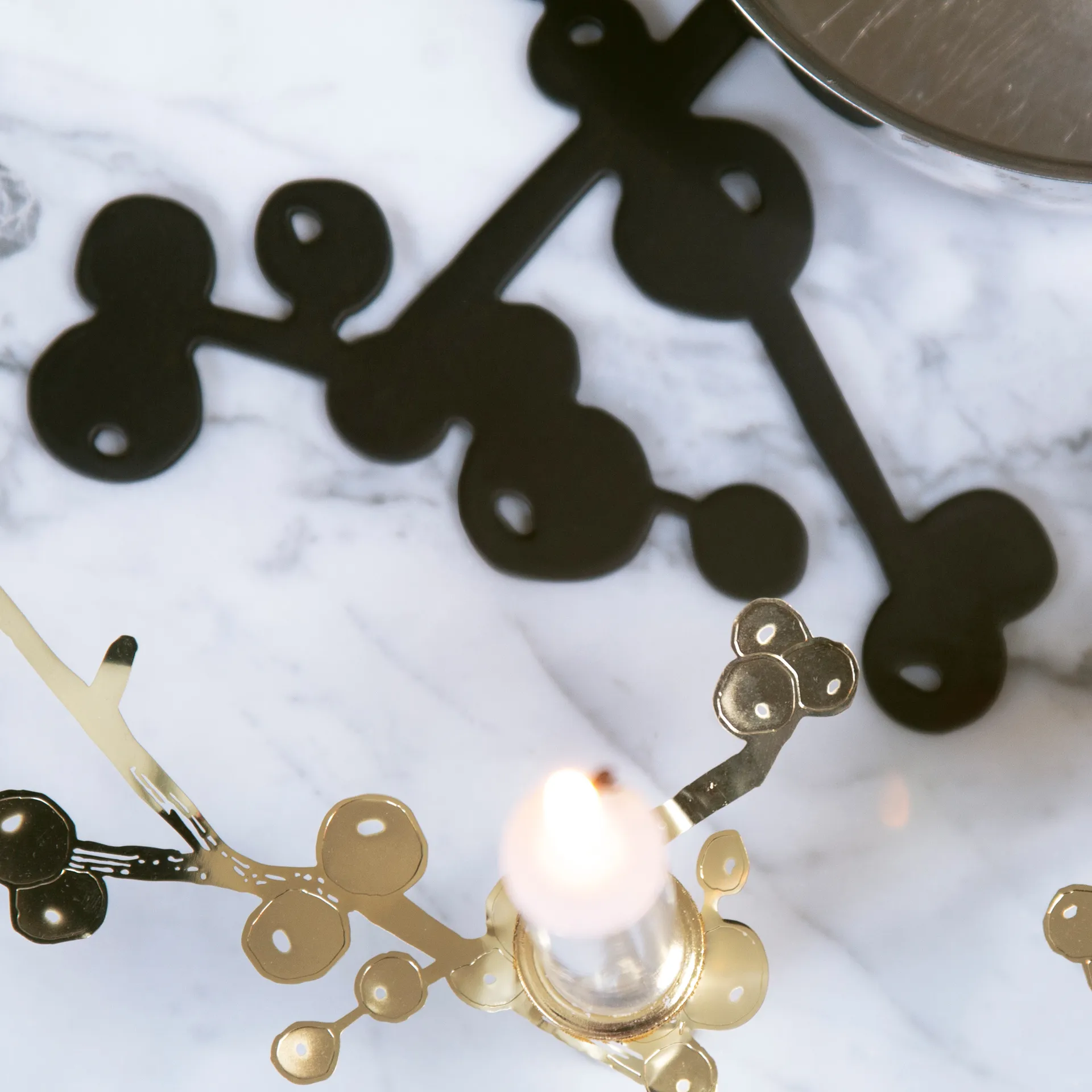 Podstawka pod doniczkę Berry , Czarny Pluto Design