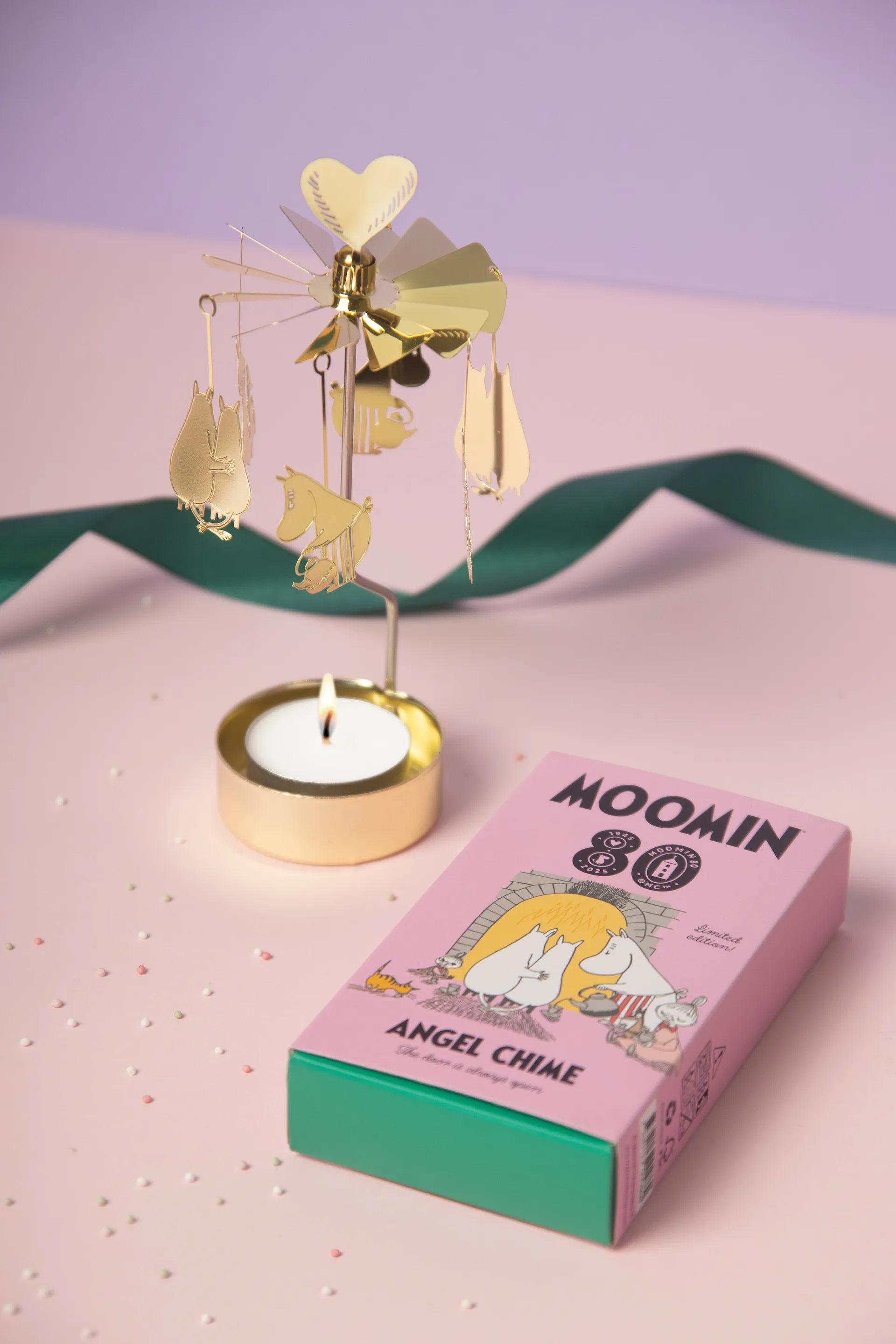 Świecznik karuzela Moomin 80, Złoty Pluto Design