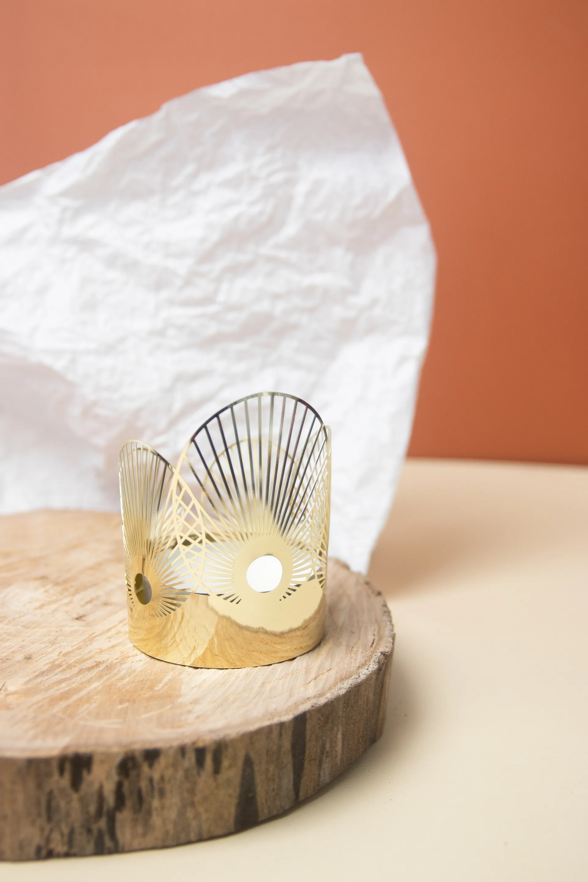 Świecznik Sun średni Ø6,5 cm, Złoto Pluto Design