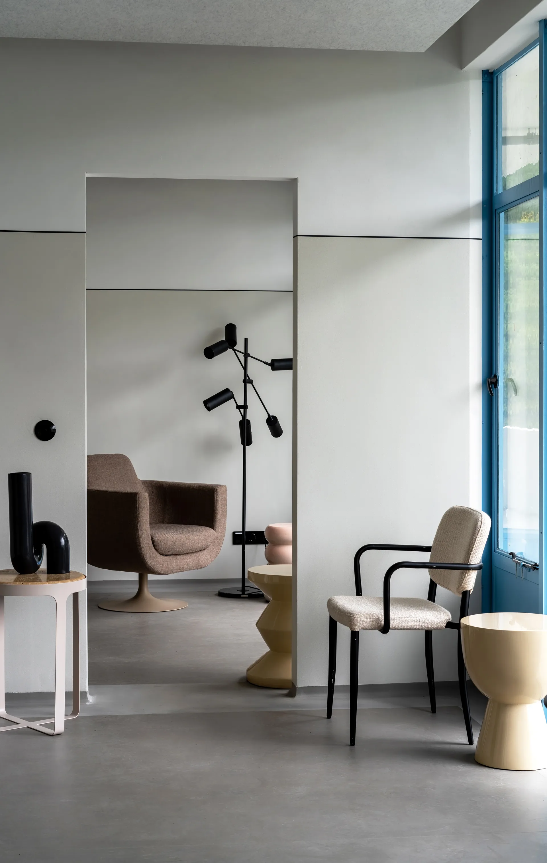 Wazon Yourtube 37 cm, Czarny POLSPOTTEN