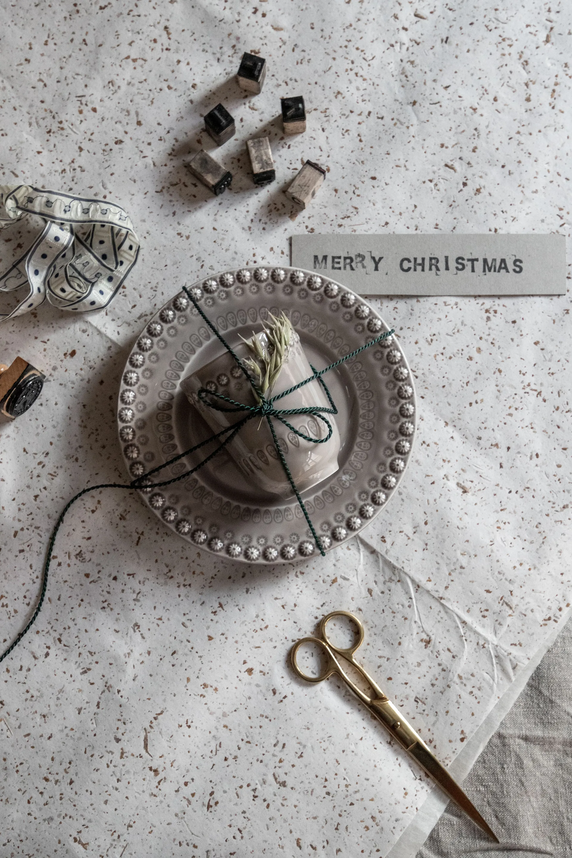 Talerz deserowy Daisy Ø22 cm 2-pak, Soft grey (szary) PotteryJo