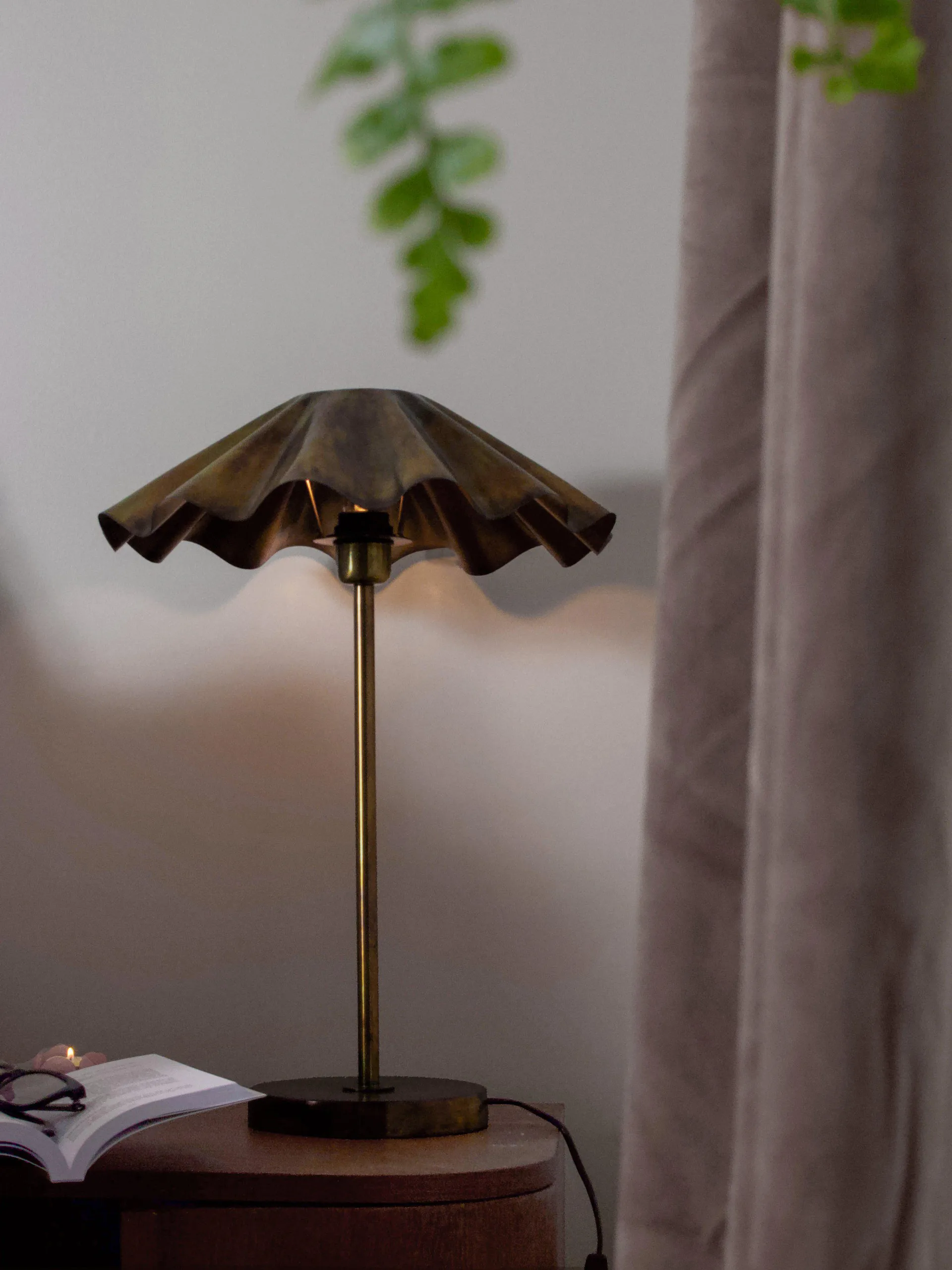 Lampa stołowa Aira, Mosiądz patynowany, 54 cm PR Home