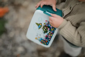 Pudełko na lunch Muminki Łąka 12×18,5 cm - Zielony - Rätt Start