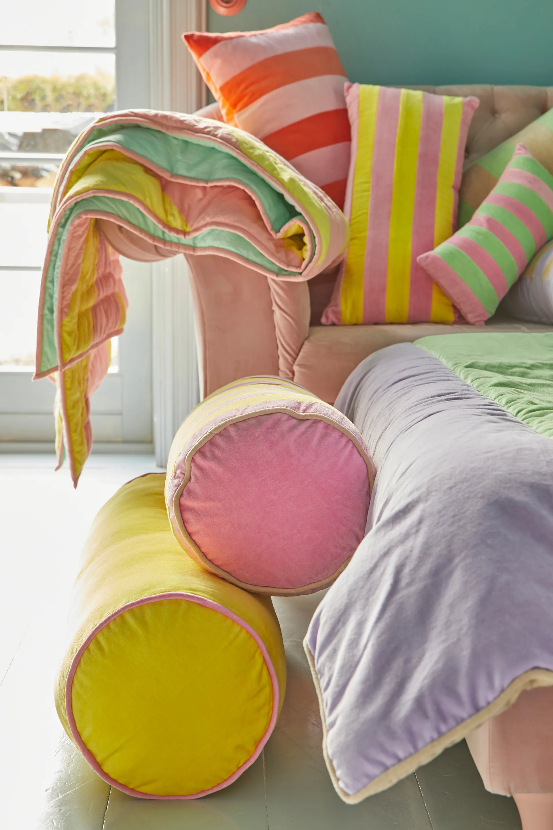 Poduszka wałek Rice 25x60 cm, Pink-yellow RICE