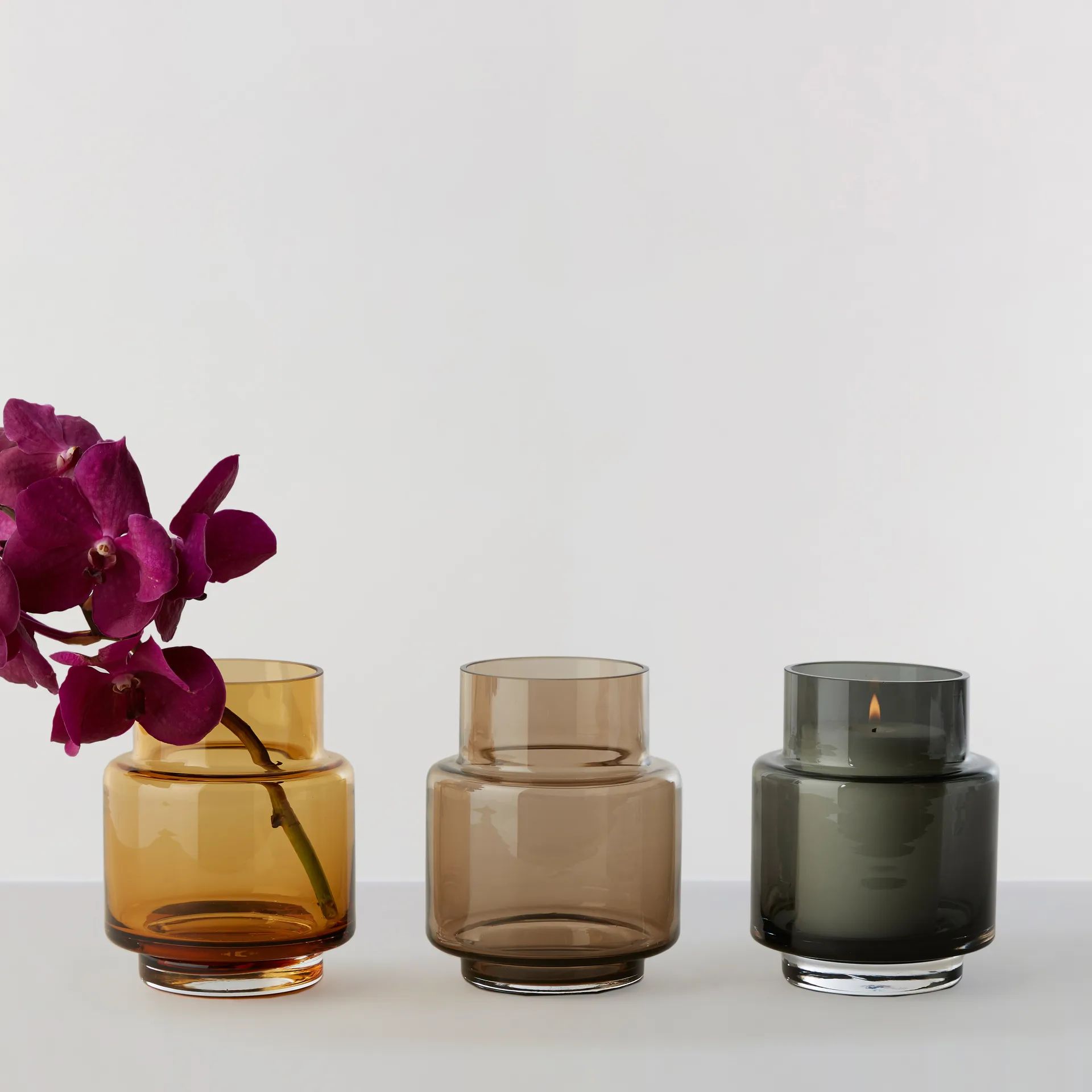 
Hurricane no. 53, Smoked grey Ro Collection