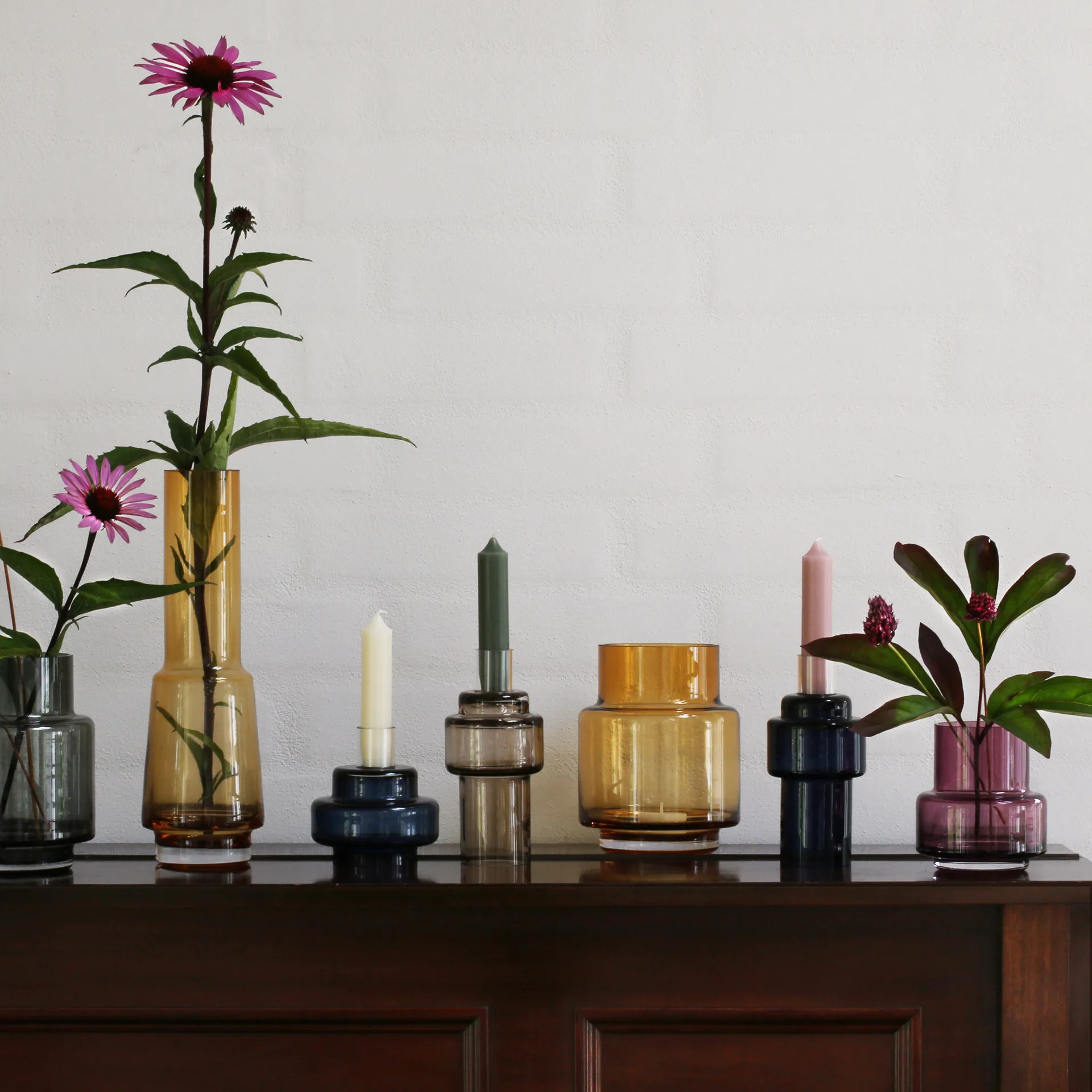 Szklany świecznik nr 55, Indigo blue Ro Collection