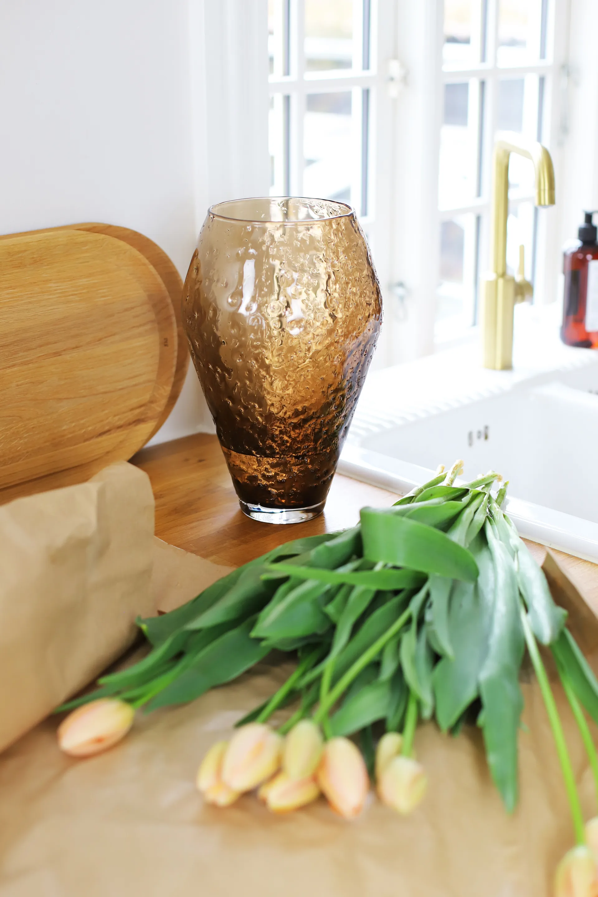 Wazon szklany Crushed large, Sepia brown Ro Collection