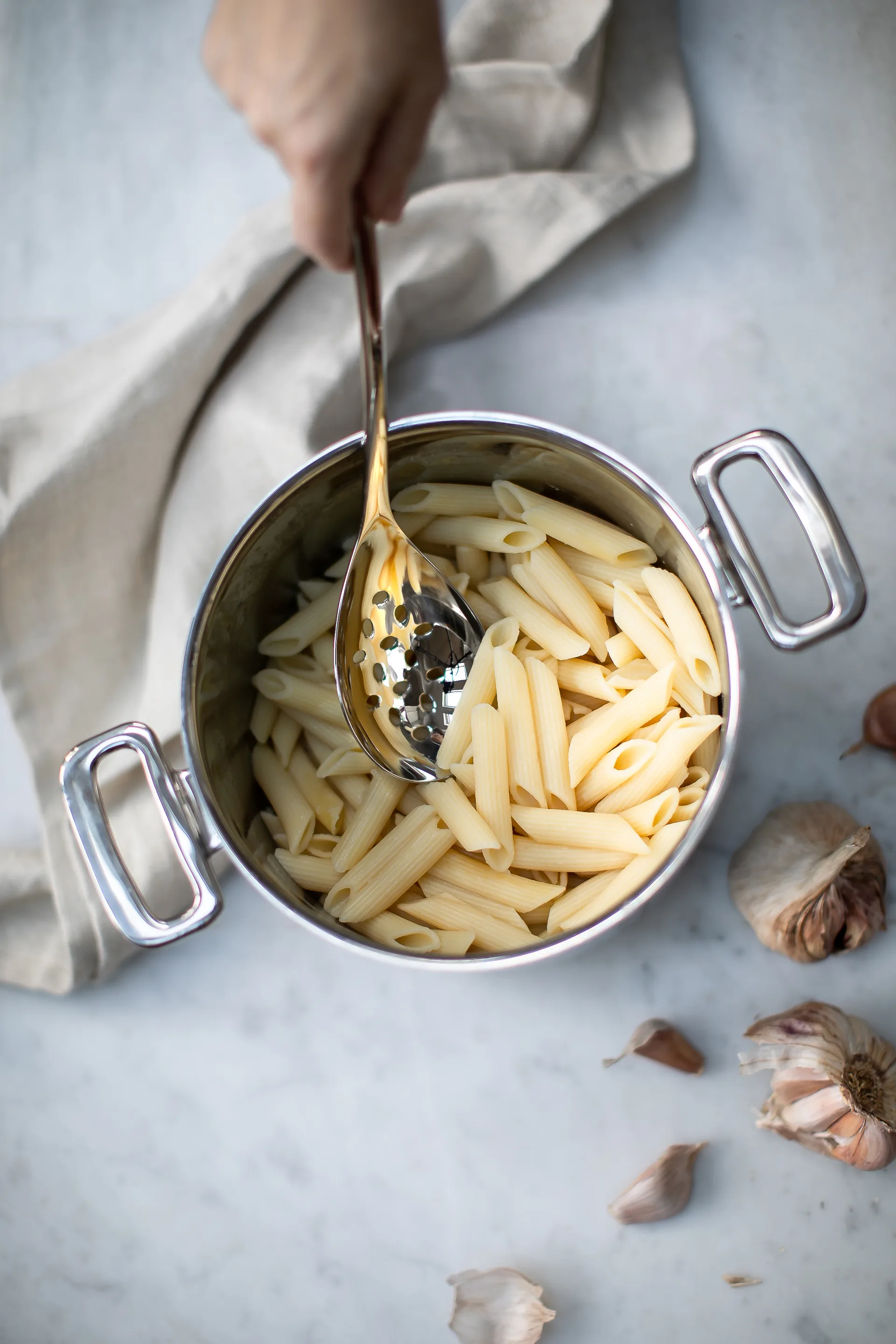 Głęboka łyżka do serwowania Signature 32 cm, Stal nierdzewna Robert Welch