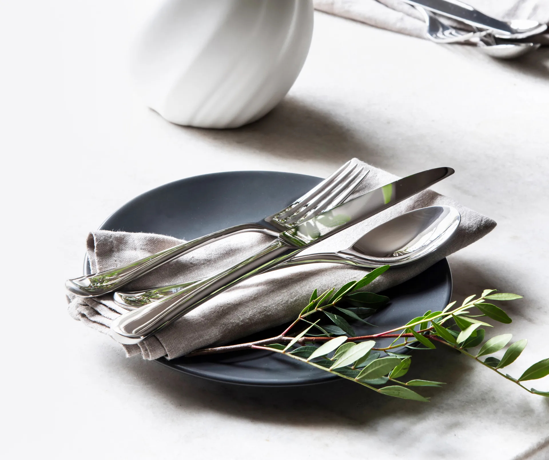 Radford zestaw sztućców błyszczący, 42 części Robert Welch