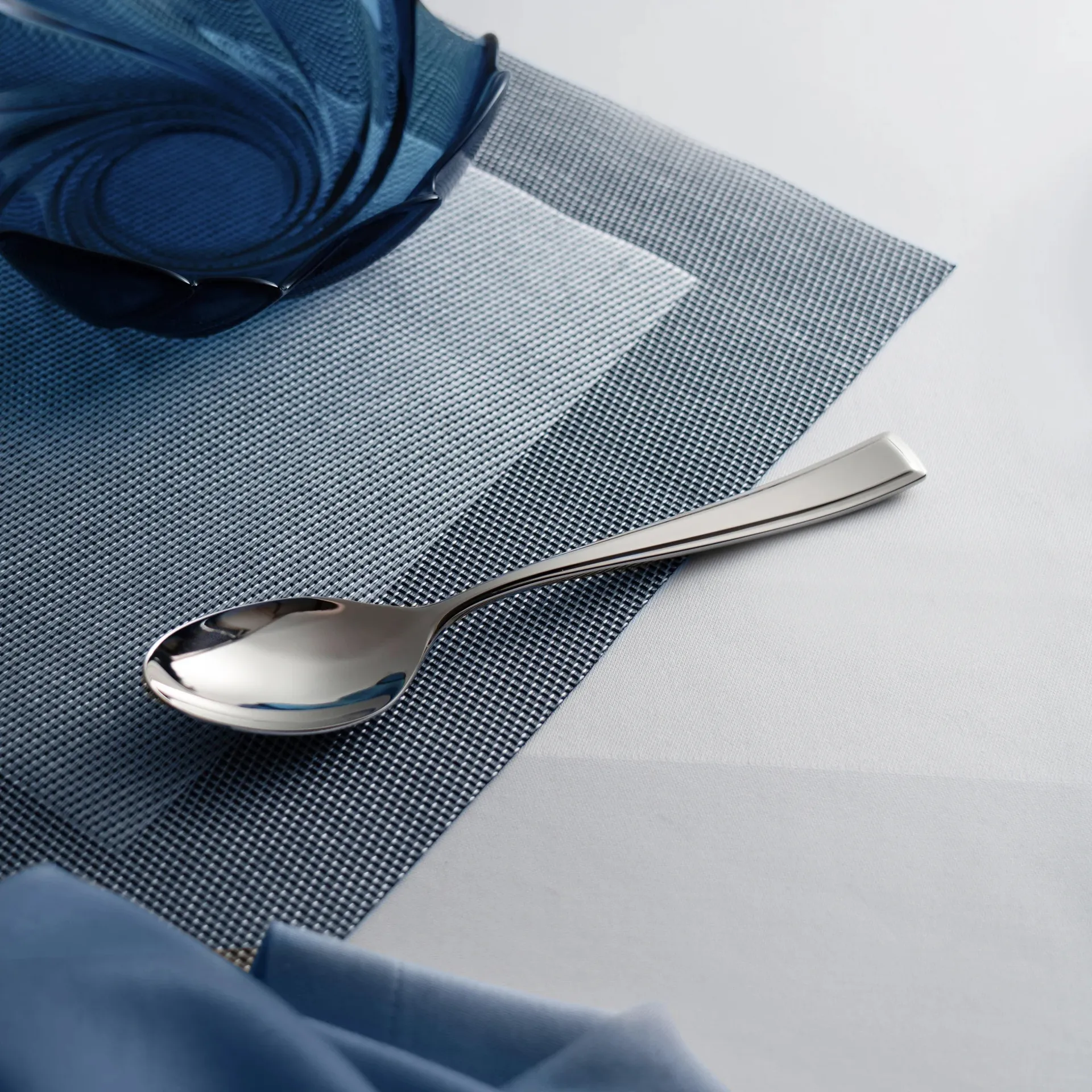 Łyżeczka deserowa Fairford bright, Stal nierdzewna, 18,4 cm Robert Welch