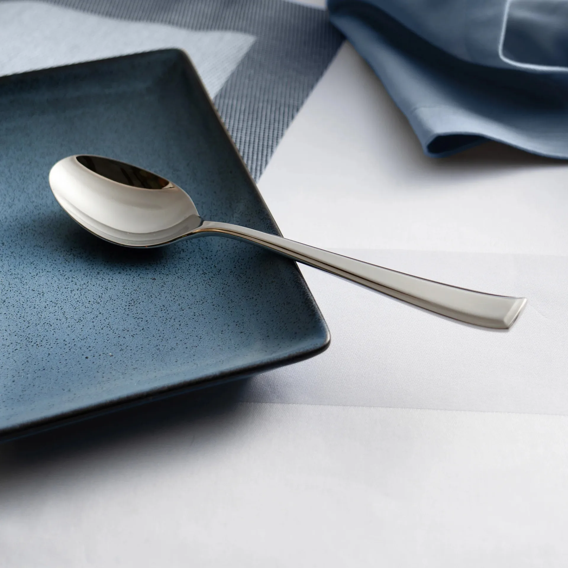 Łyżka do serwowania Fairford bright, Stal nierdzewna, 23,4 cm Robert Welch