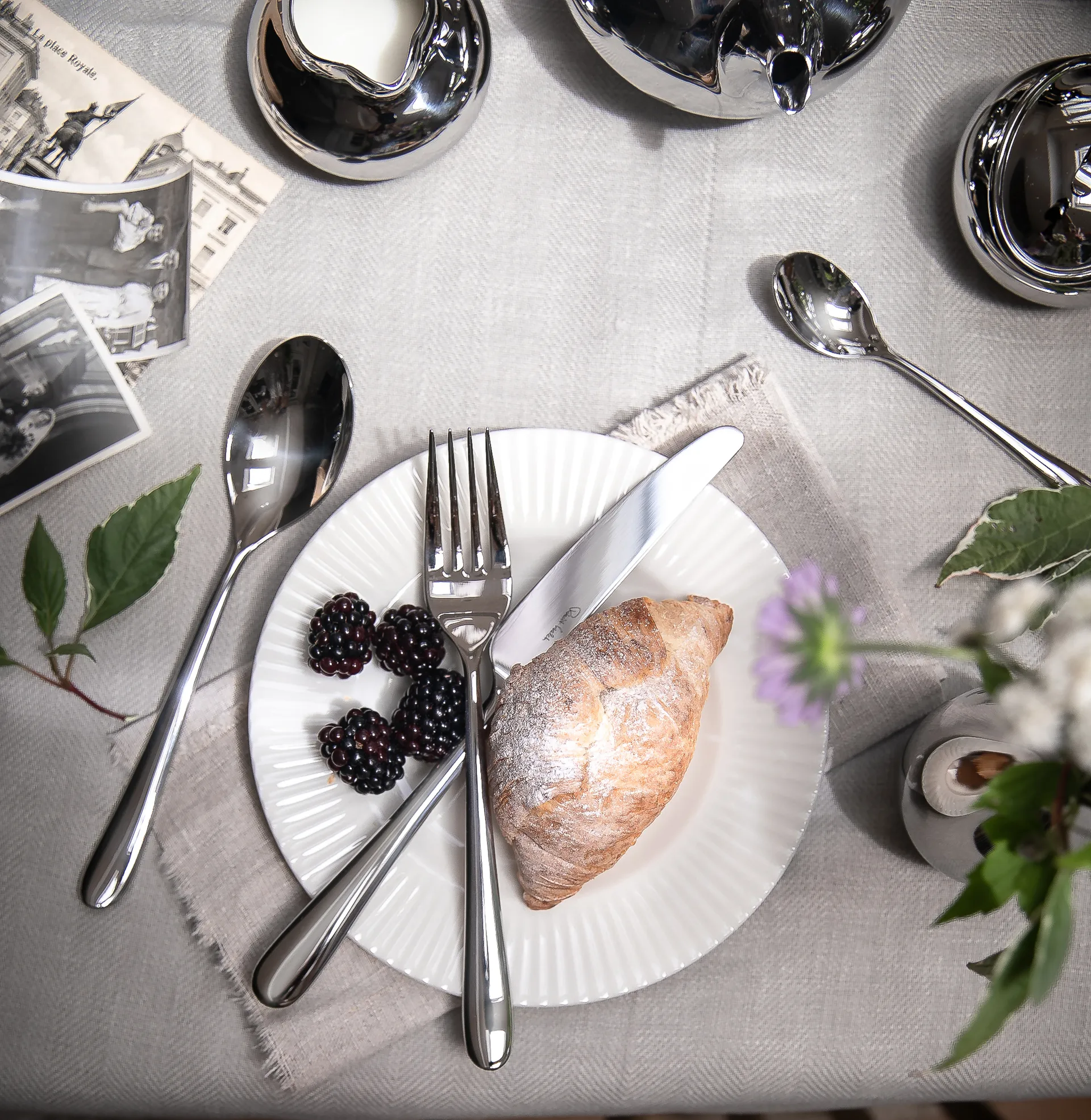 Zestaw sztućców Kingham Bright, 24 elementy Robert Welch