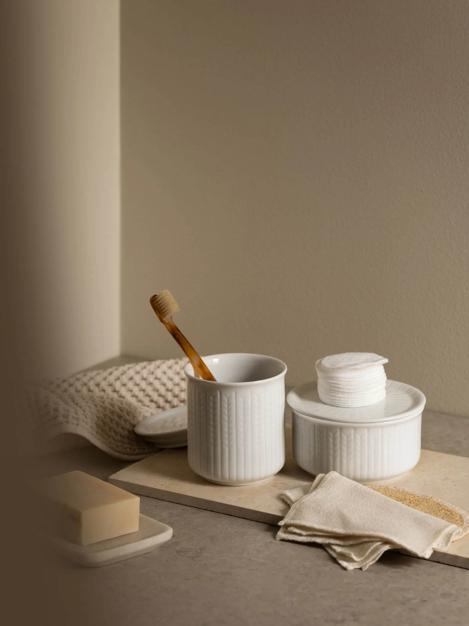 Pojemnik do przechowywania Swedish Grace S, 0,3 L, Śnieg Rörstrand