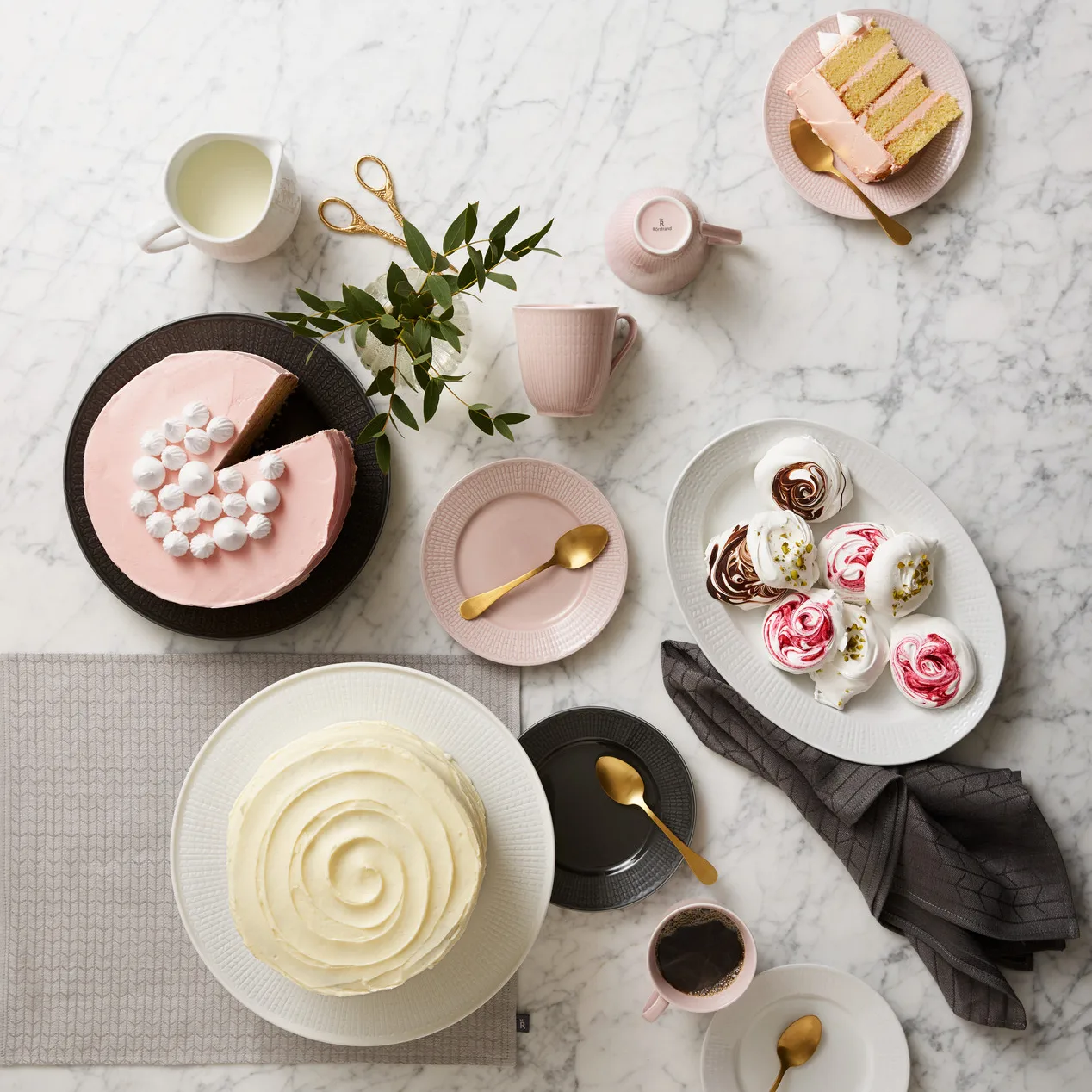 Talerz Swedish Grace Ø21 cm, Stone (ciemny szary) Rörstrand