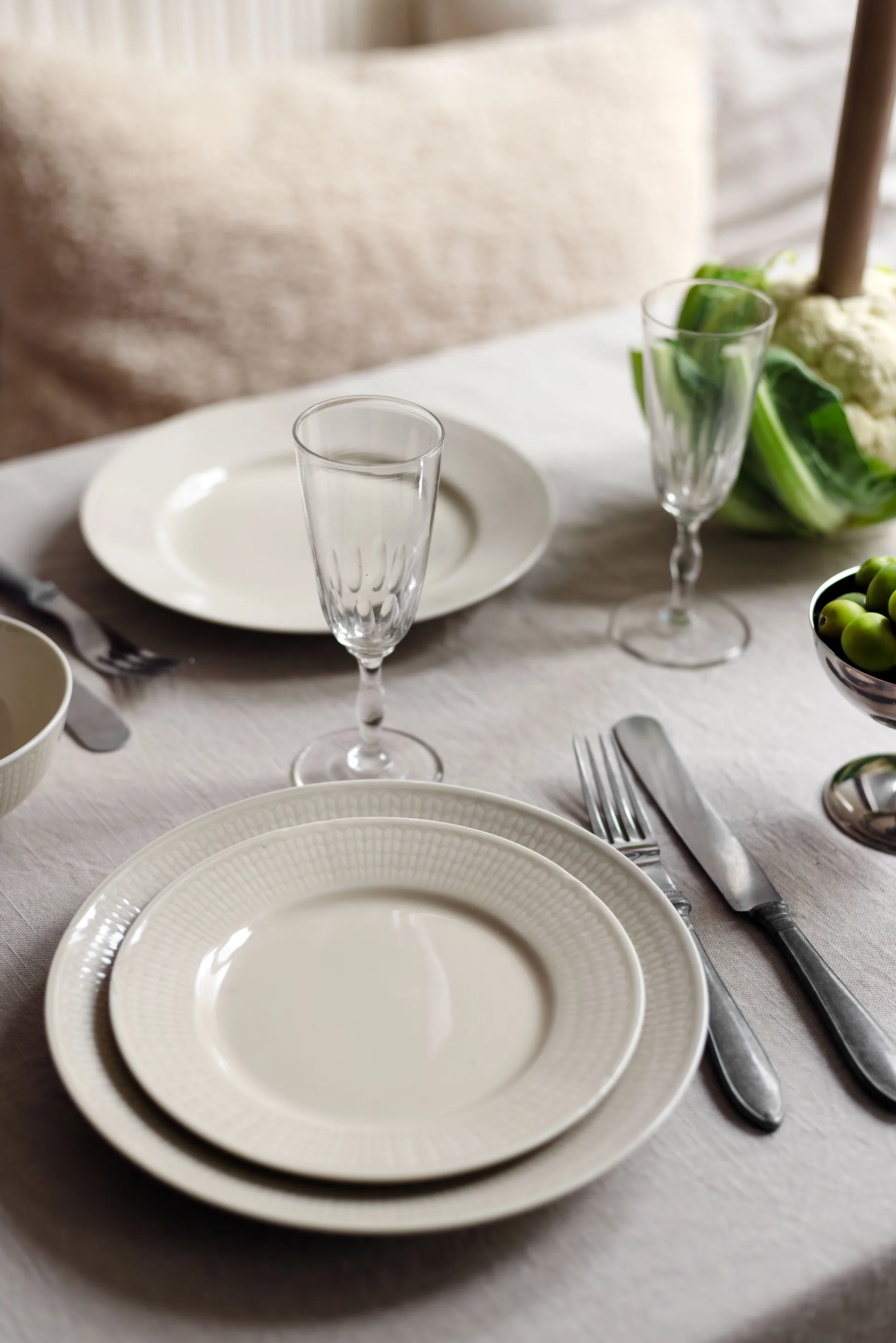 Talerz Swedish Grace Ø27 cm, Oat (beżowy) Rörstrand