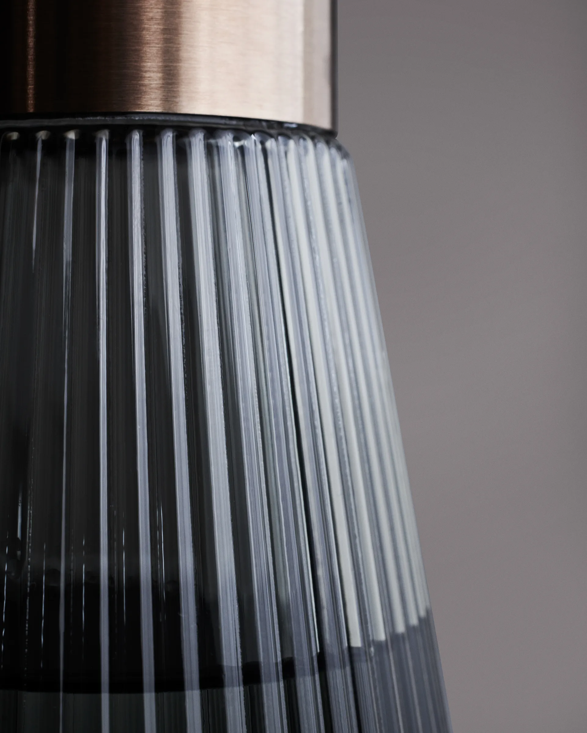 Karafka na wodę Grand Cru Nouveau 1 L, Smoke Rosendahl