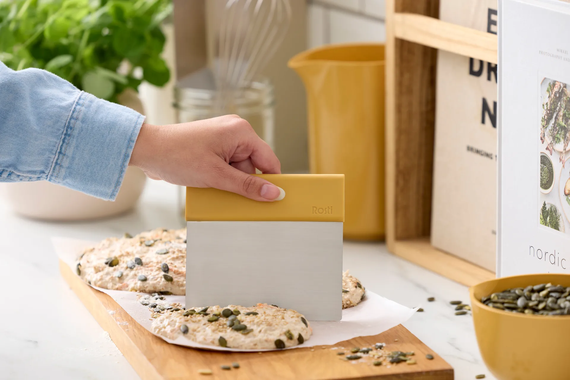 Emma krajalnica do ciasta, stalowa, Curry Rosti