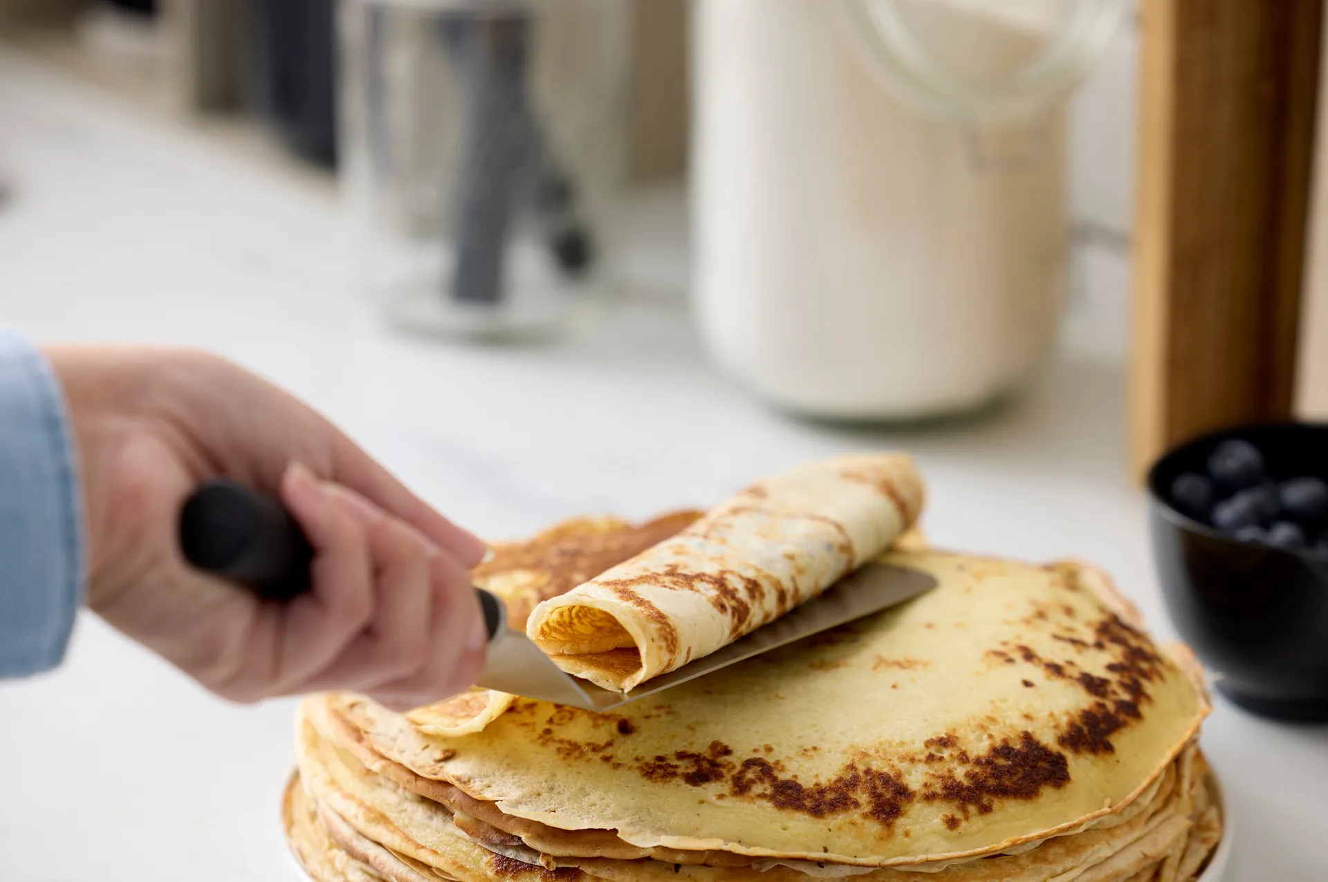 Emma nóż szpachlowy wąski stal 33 cm, Czarny Rosti