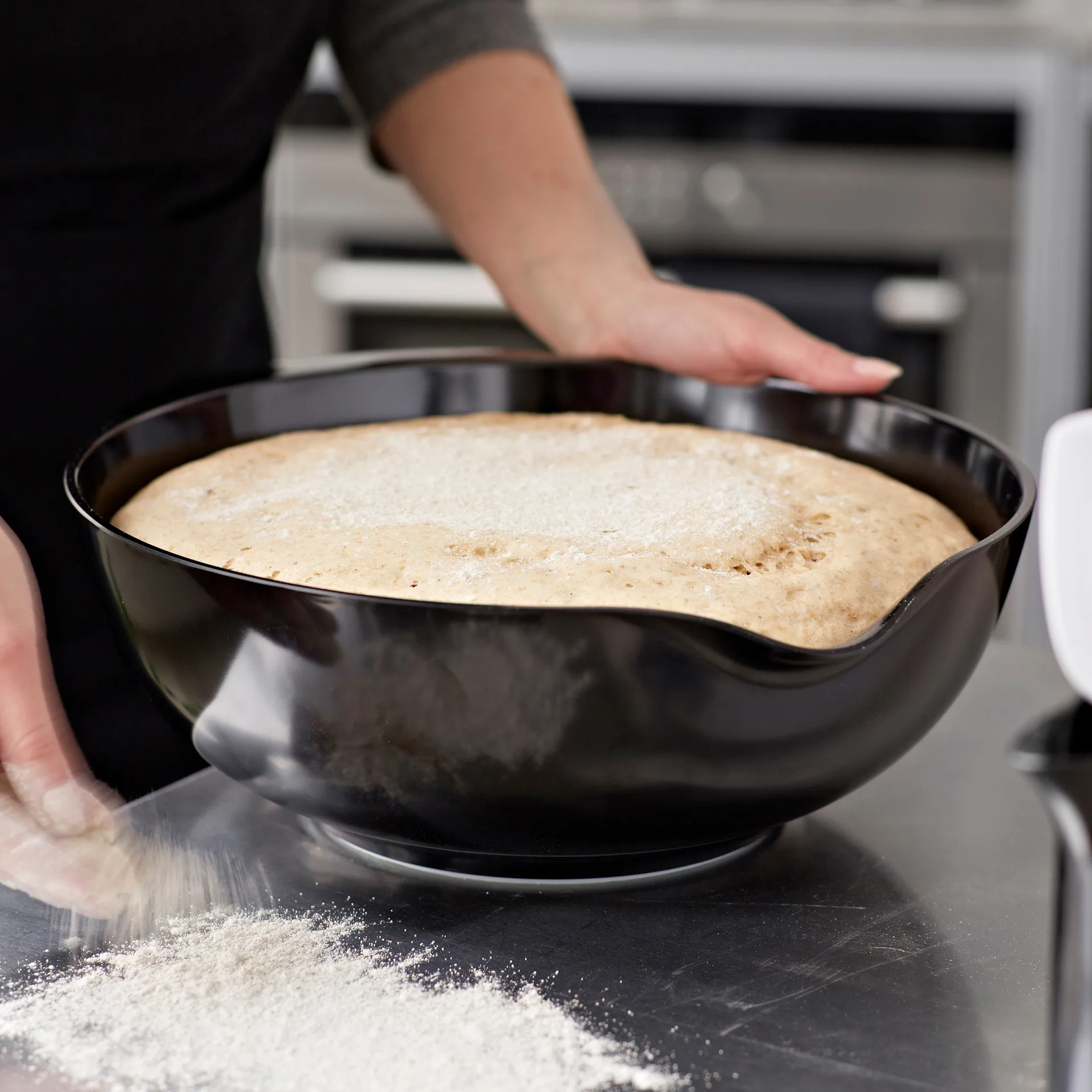 Margrethe miska na ciasto 6 L, Czarny Rosti