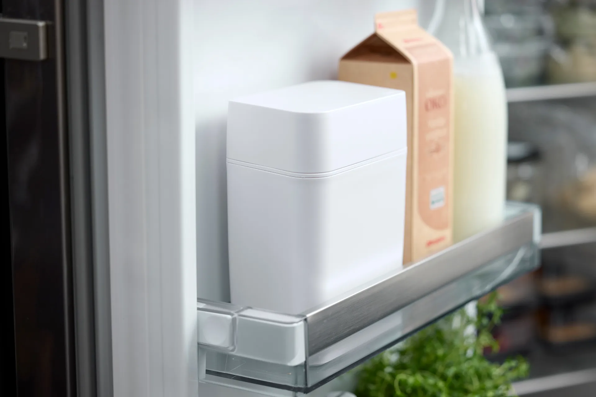 Pudełko na ser Classic z nożykiem do sera 16,5x10x19 cm, Biały Rosti