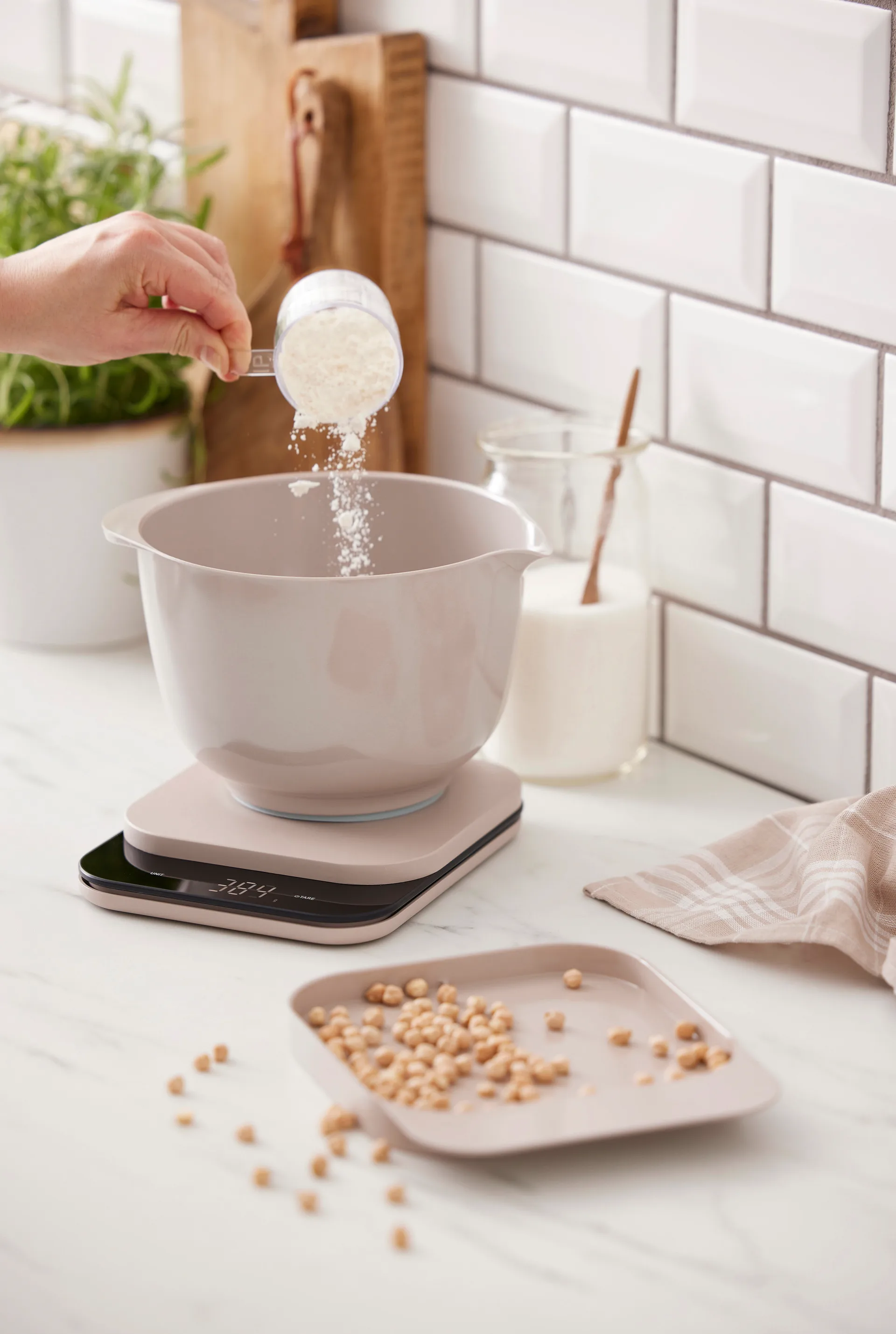 Waga kuchenna Mensura, Humus Rosti