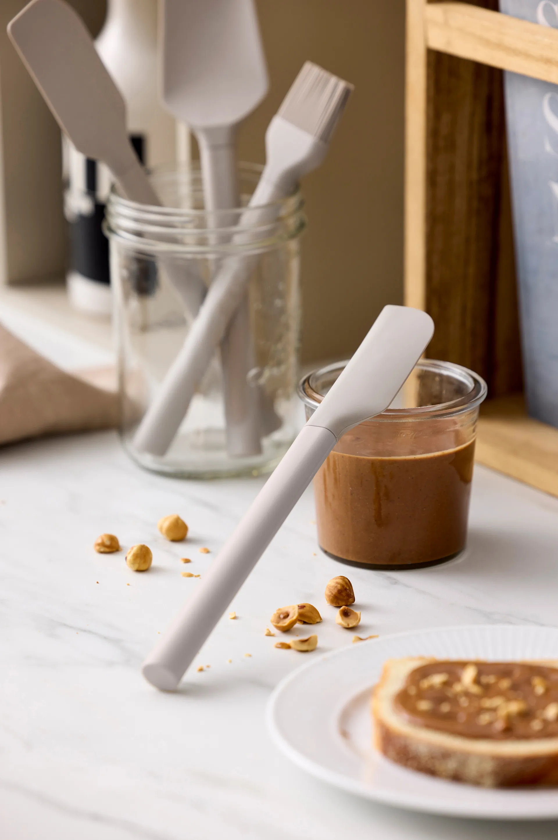 Wąska szpatułka Rosti Emma, Humus Rosti