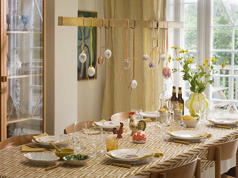 Bombonierka Royal Copenhagen Bonbonniere 2022 Ø10 cm, Tiger Lily Royal Copenhagen