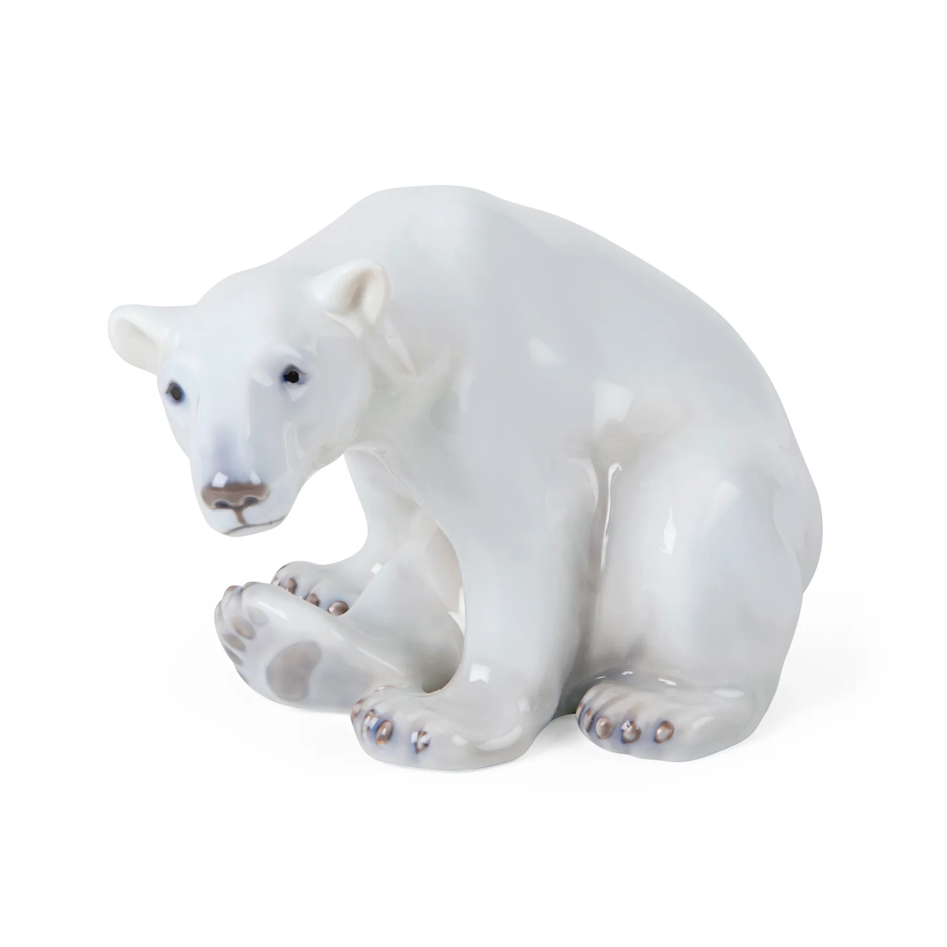 Dekoracja Royal Copenhagen siedzący niedźwiedź polarny, 12 cm Royal Copenhagen