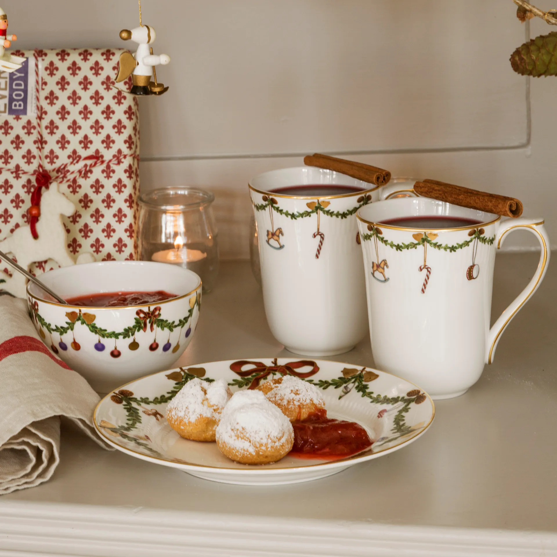 Kubek Star Fluted Christmas 2 szt., 33 cl Royal Copenhagen